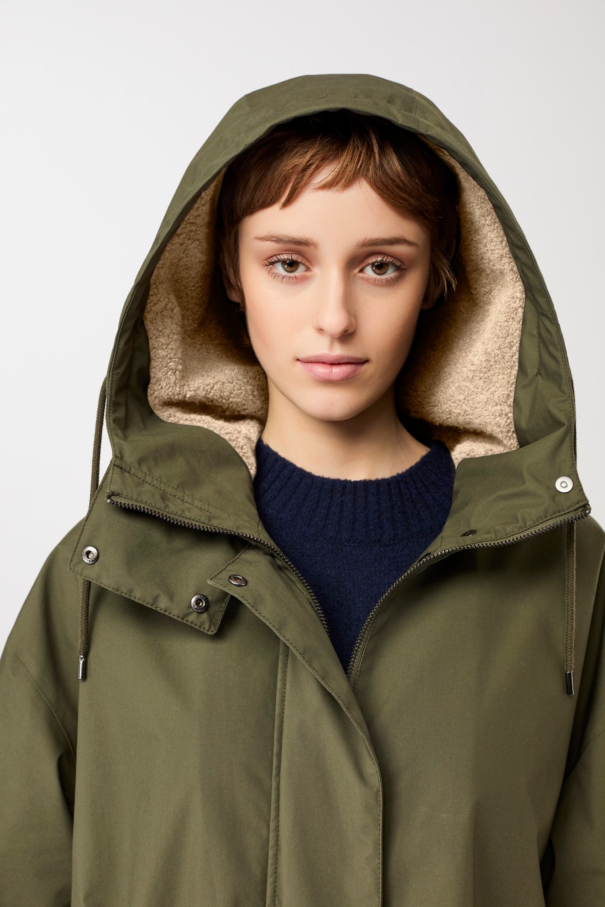 langerchen-langer-parka-leicht-wattiert-in-olive image 3