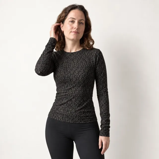 or-basics-snug-longsleeve-leo-black-bio-baumwolle-preorder image 1