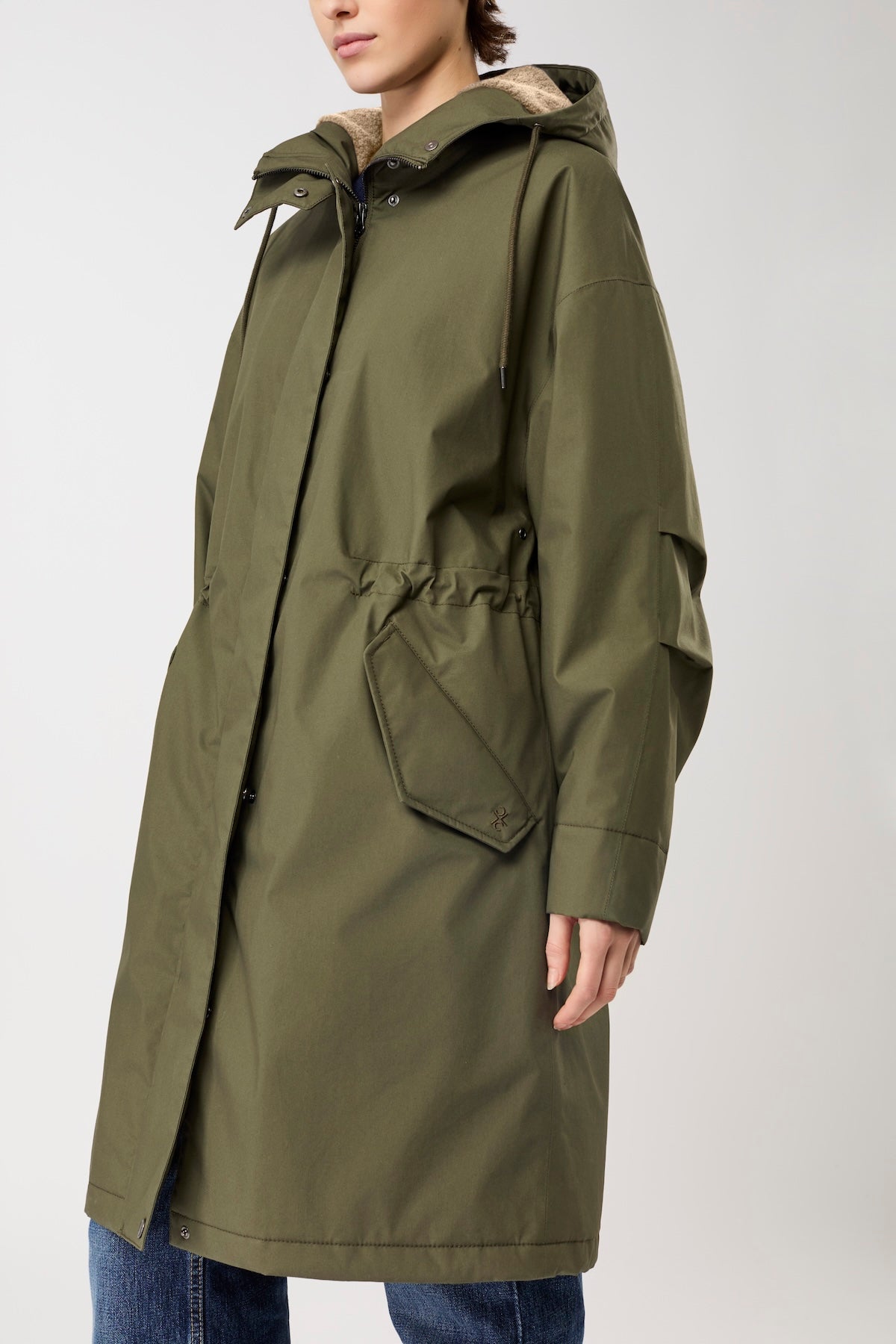 langerchen-langer-parka-leicht-wattiert-in-olive image 2