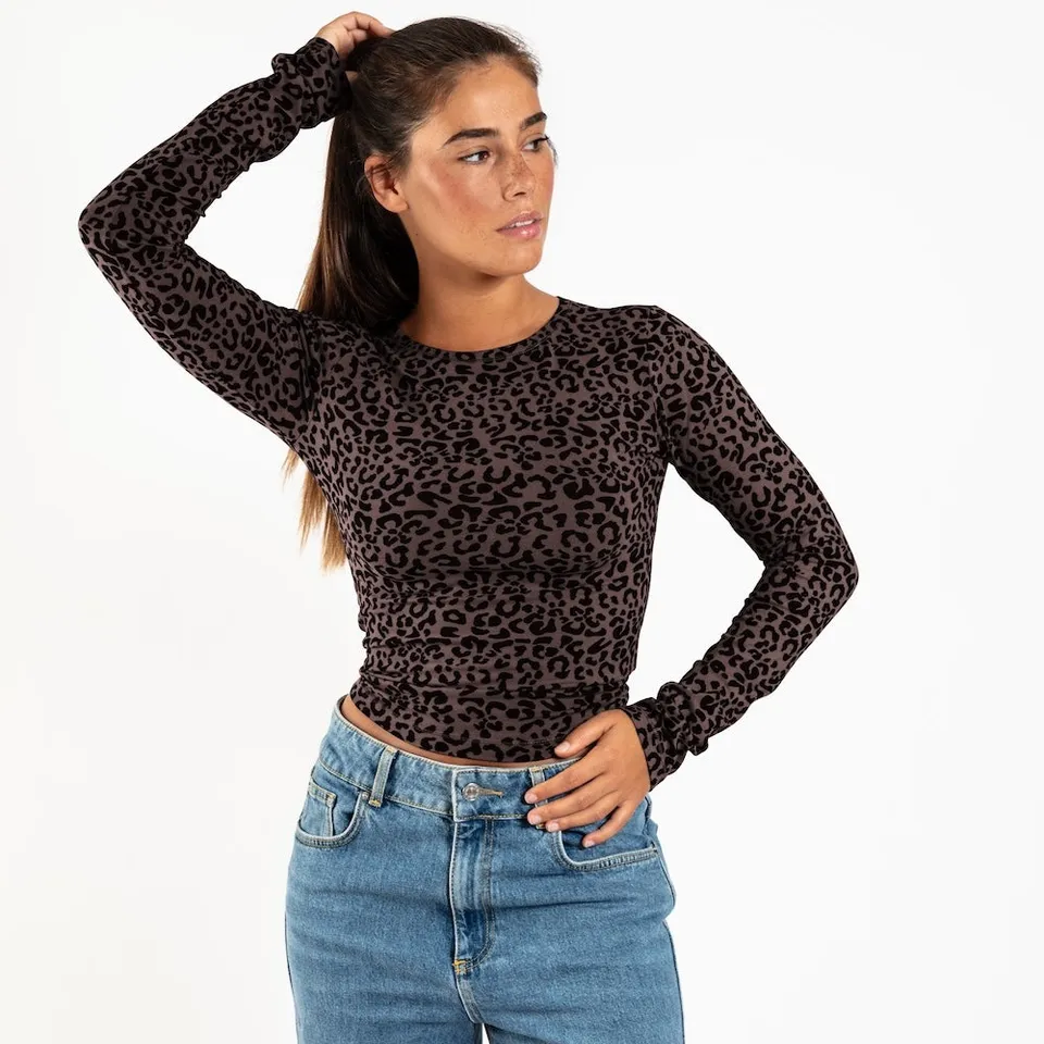 or-basics-snug-longsleeve-leo-aus-bio-baumwolle-damen-longsleeve-mit-stretch image 1