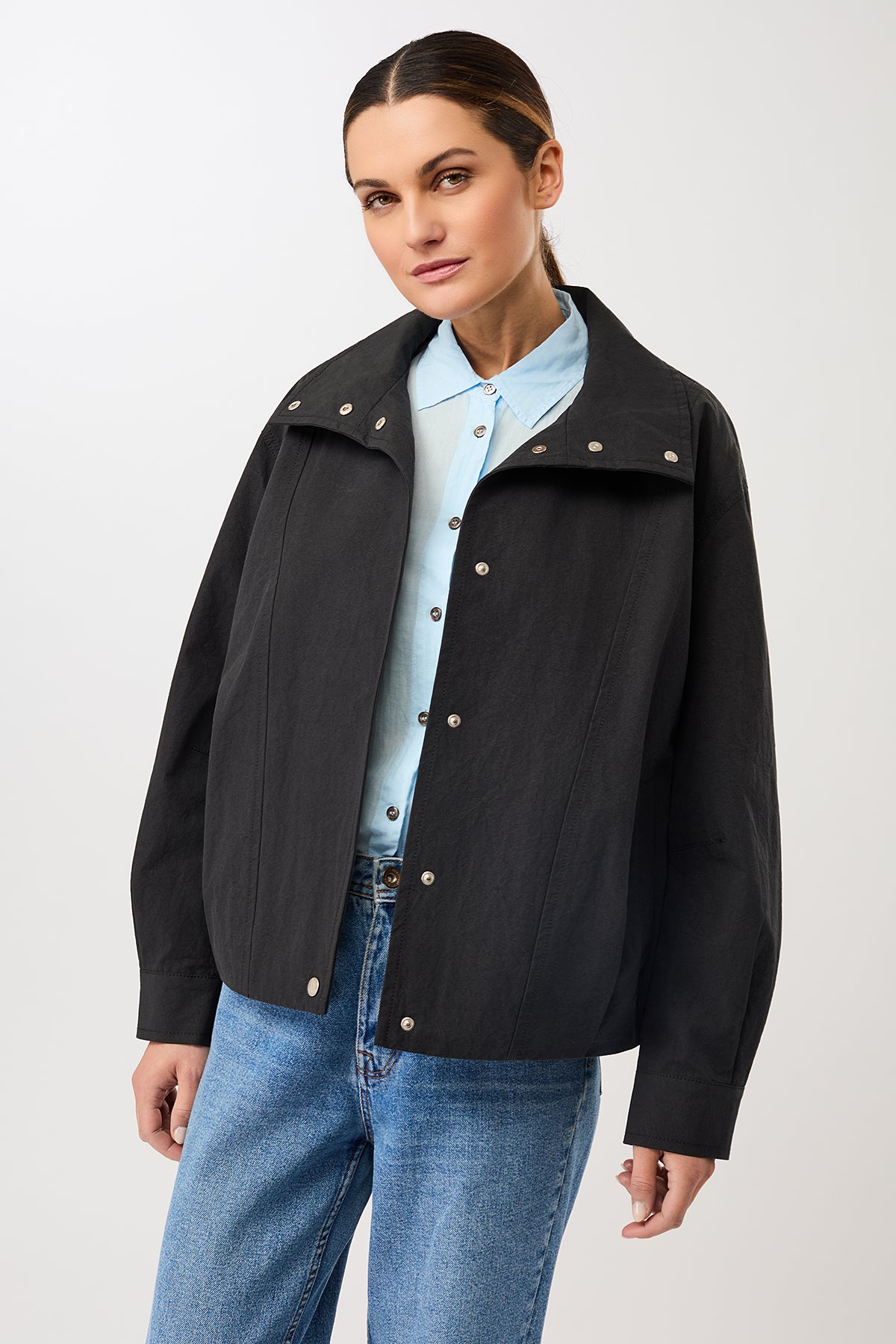 langerchen-bomberjacke-kellerfalte-black image 3