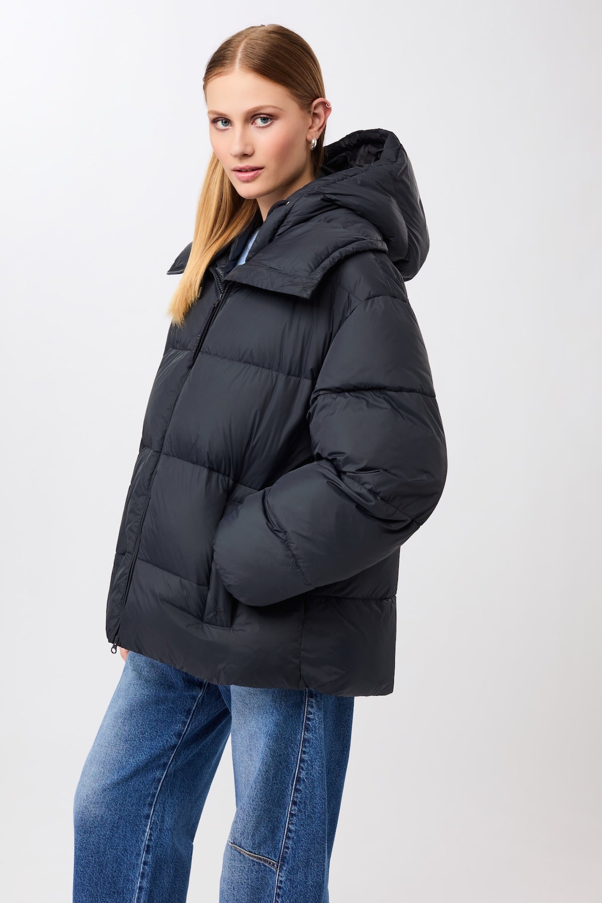 langerchen-steppjacke-mit-kragen-und-abnehmbarer-kapuze-steppjacke-in-midnight image 4