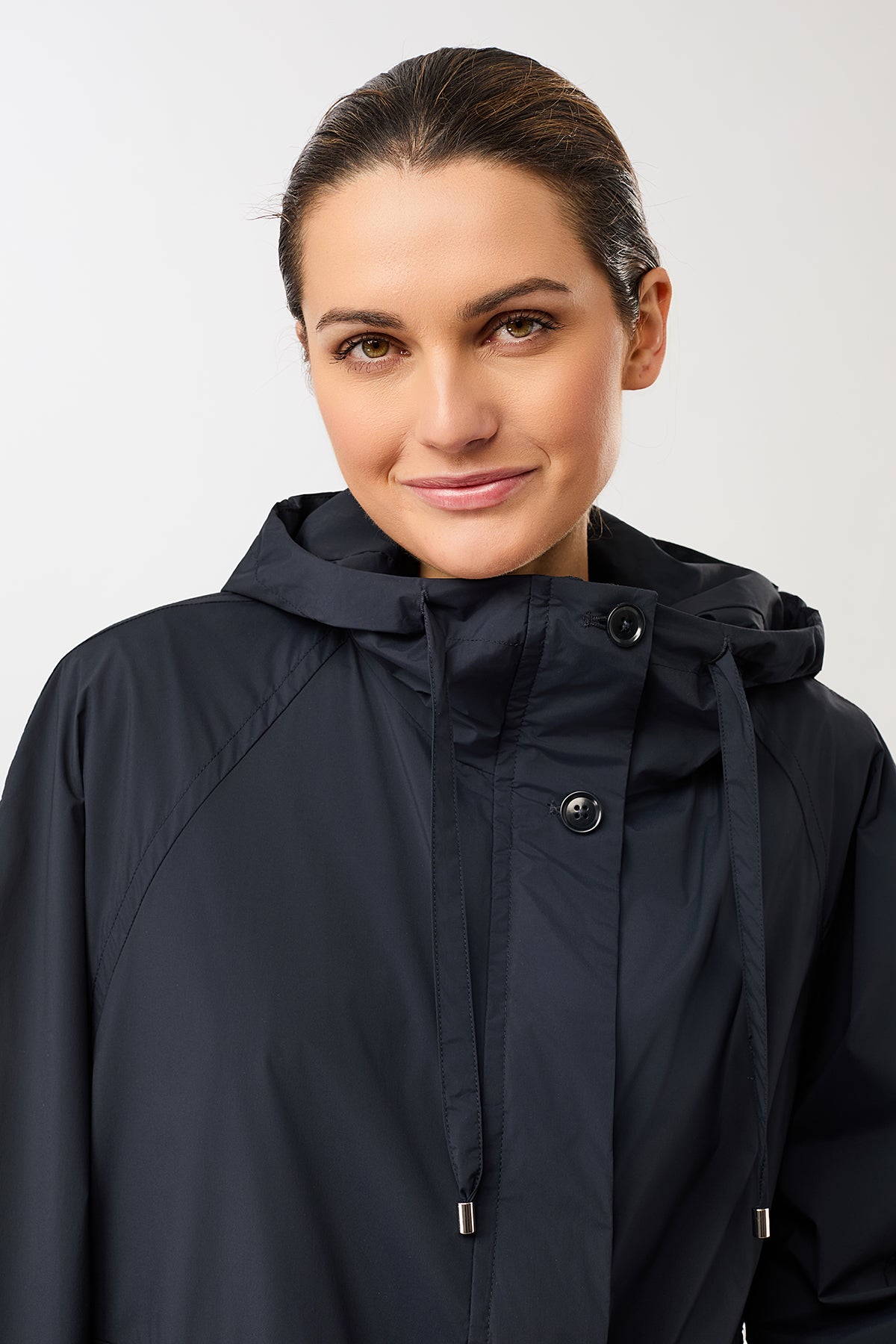 langerchen-kapuzenjacke-mit-gro-en-taschen-blouson-navy-blau image 4