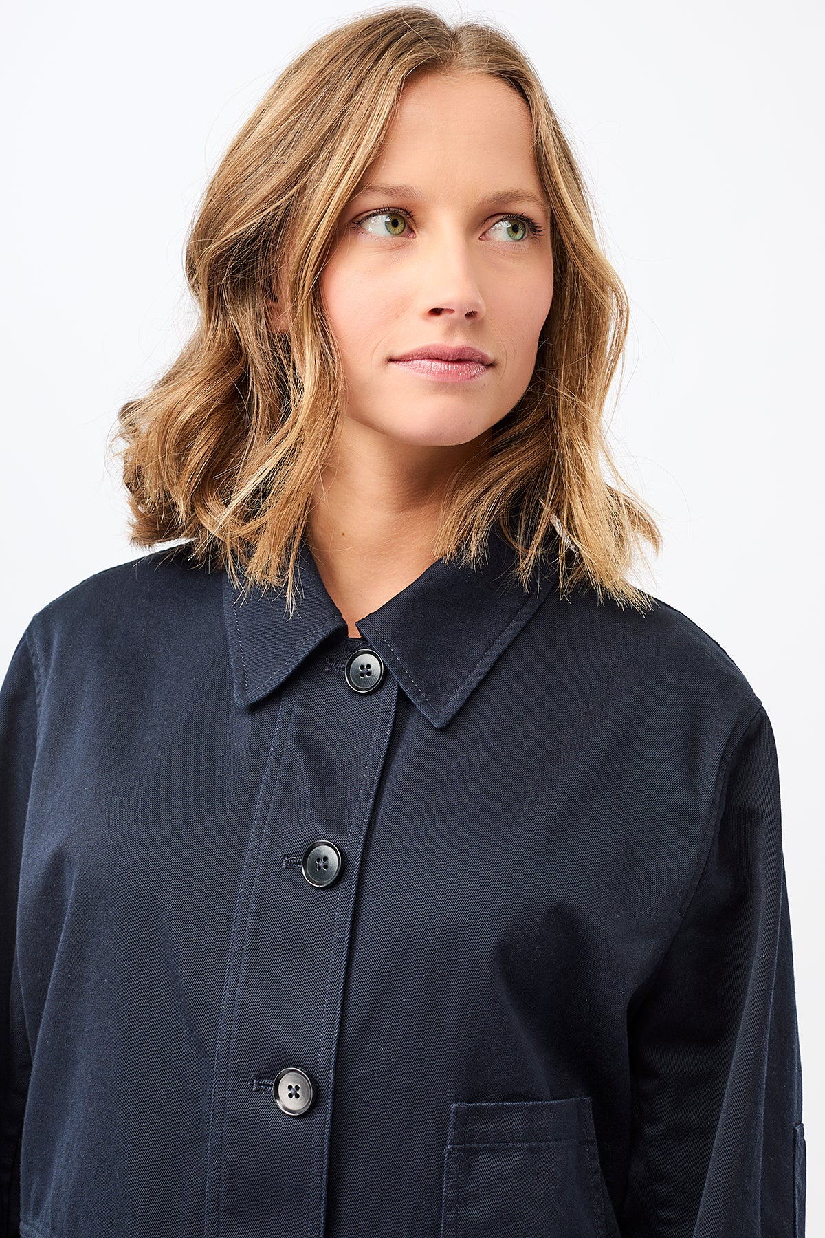 langerchen-kurze-jacke-mit-kn-pfen-navy image 5