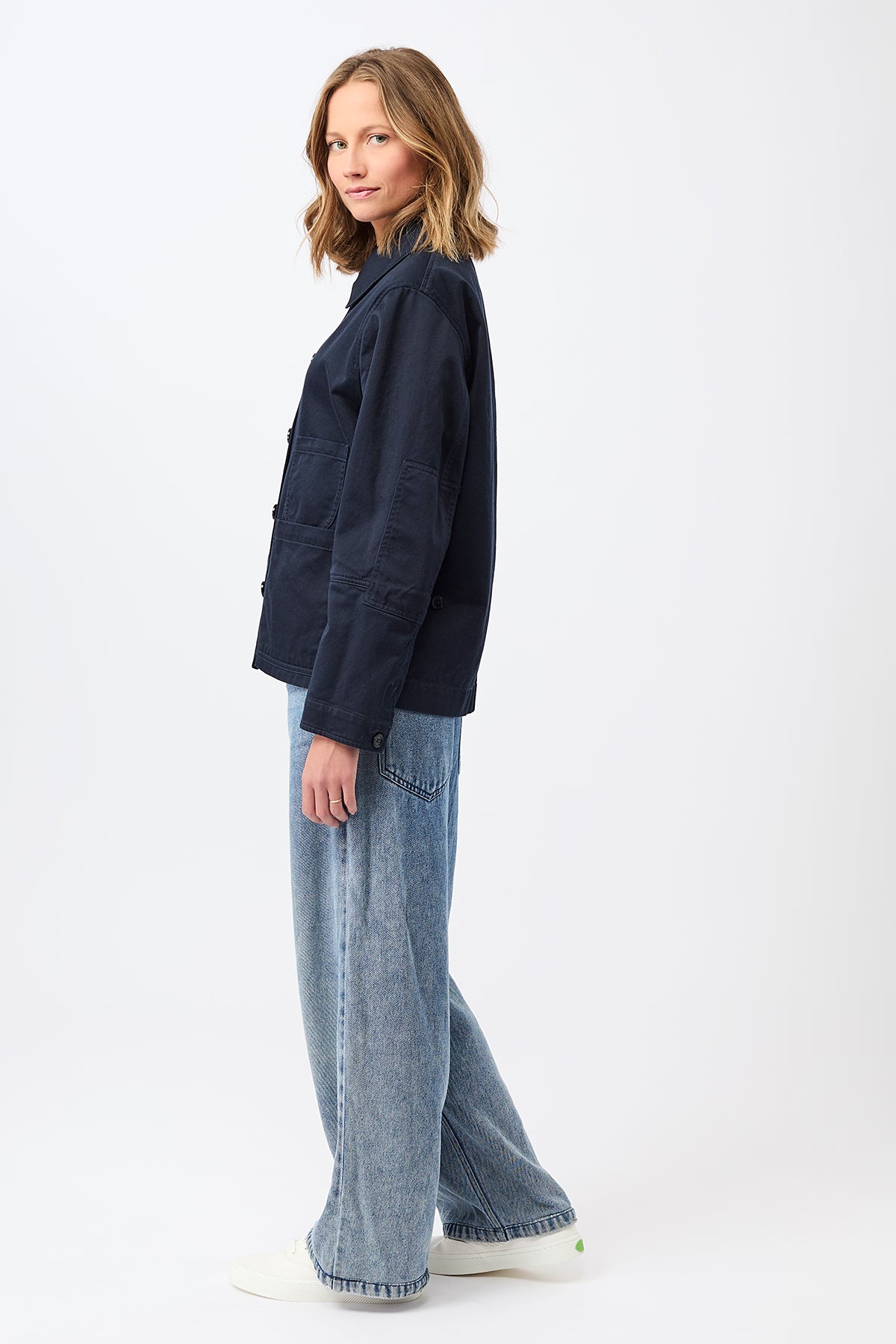 langerchen-kurze-jacke-mit-kn-pfen-navy image 3