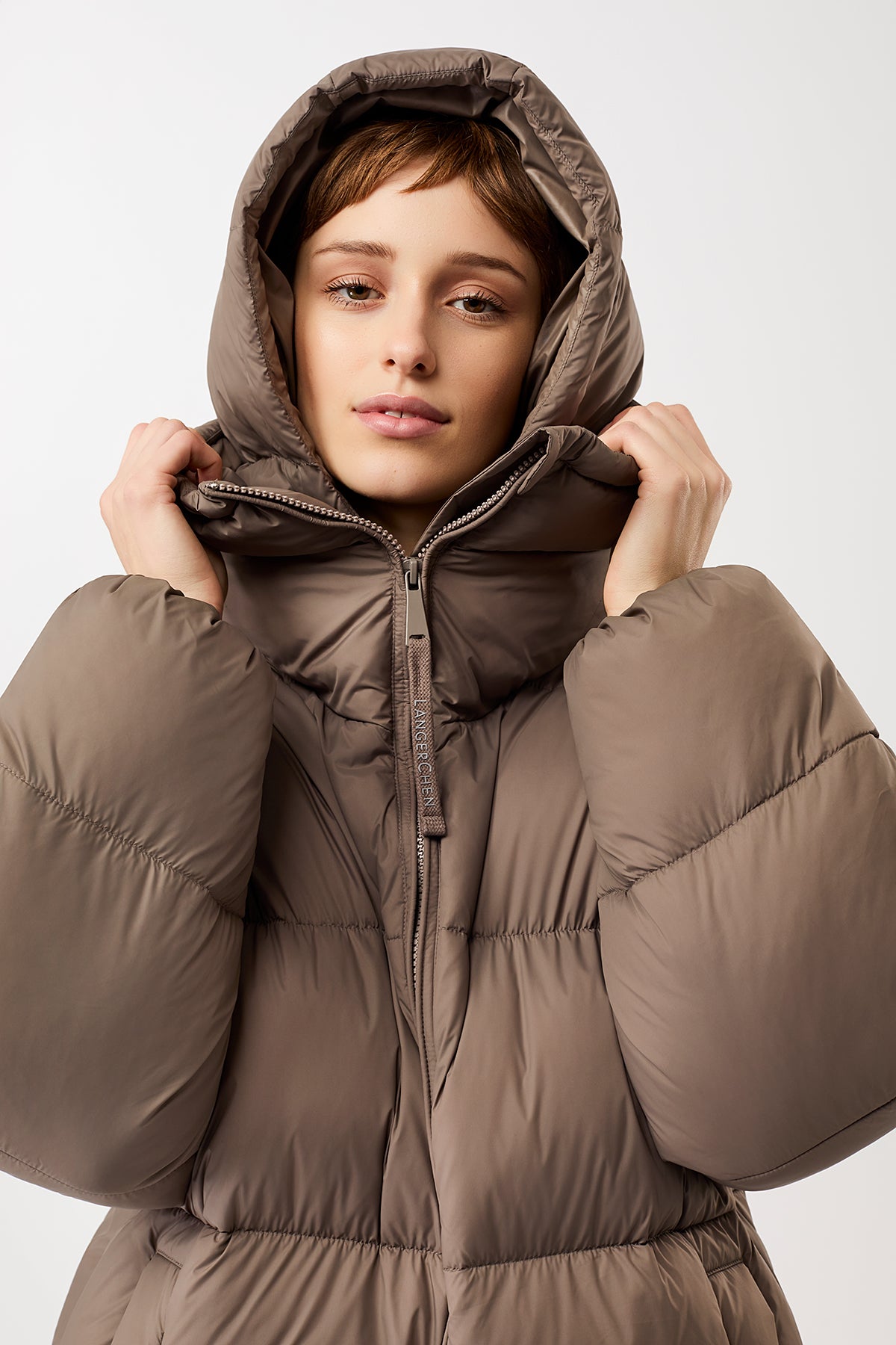 langerchen-steppjacke-concrete-mit-kapuze-damen-steppjacke image 6