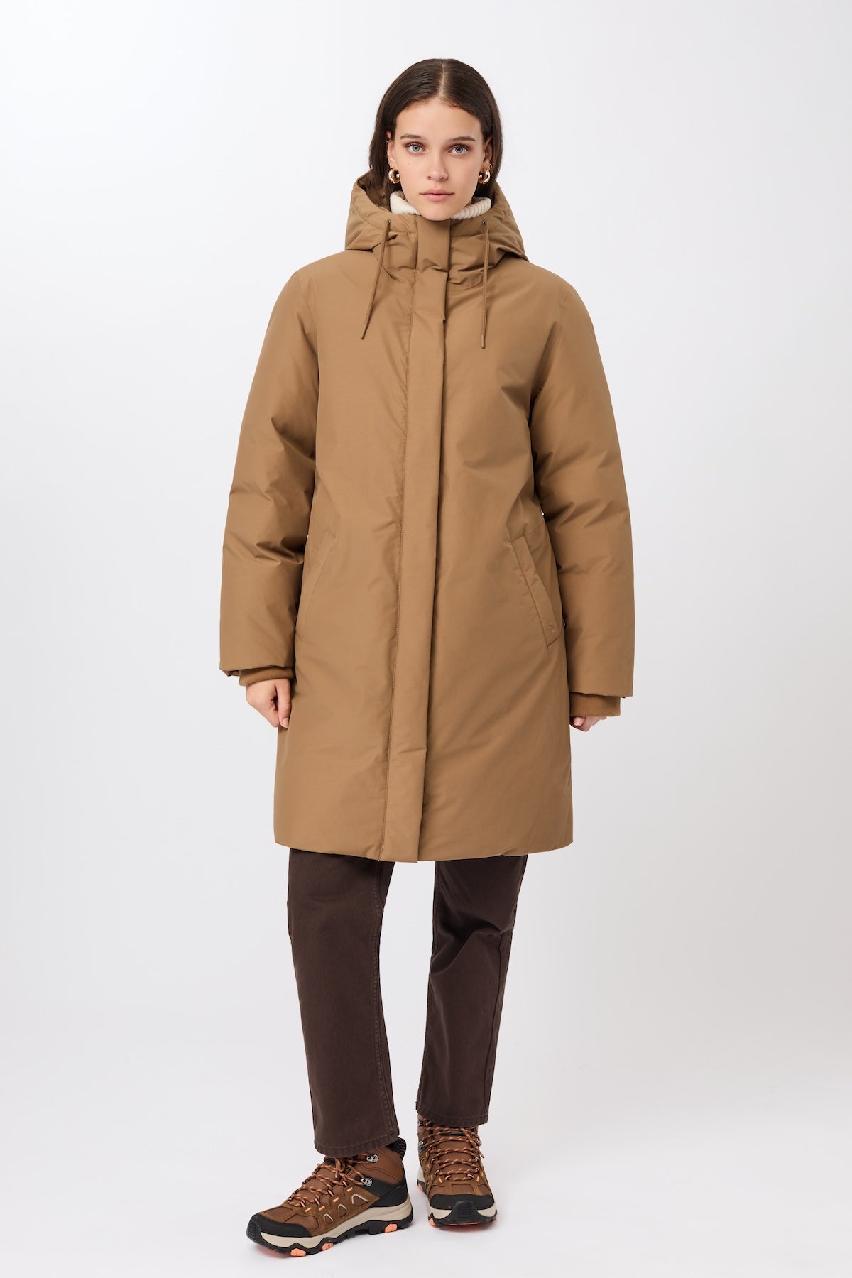 langerchen-lange-jacke-mit-kapuze-oak-beige-aus-eco-daune image 1