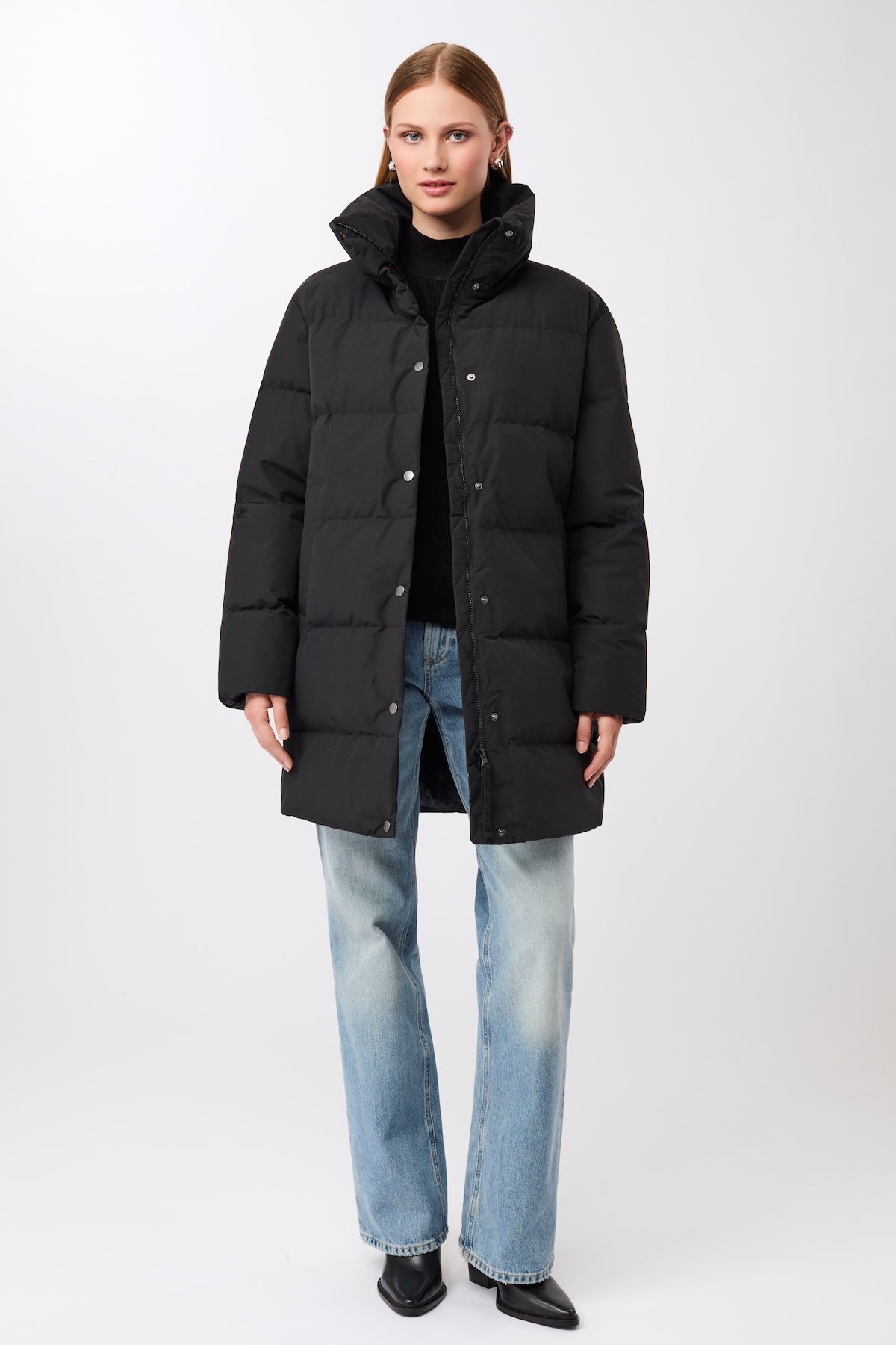 langerchen-jacke-mit-stehkragen-aus-eco-daune-kurze-jacke-black image 7