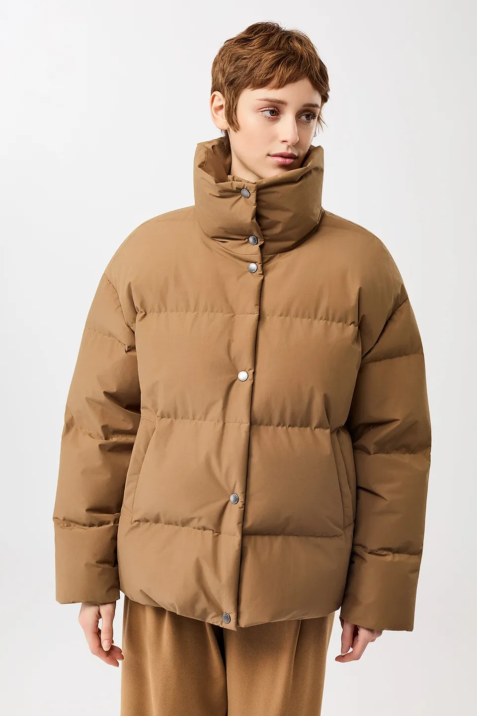 langerchen-gesteppte-jacke-aus-eco-daune-mit-stehkragen-oak image 1