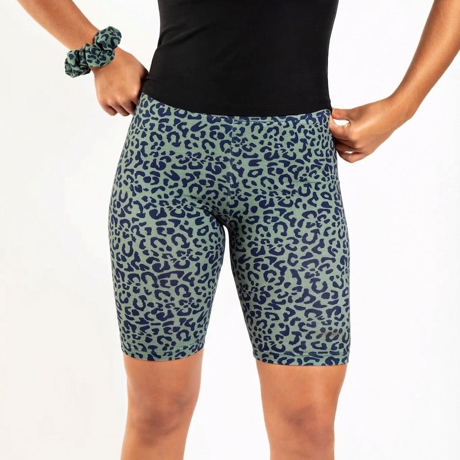 or-basics-imperfectly-perfect-speedy-cheetah-biker-shorts-bio-baumwolle-radlerho image 1