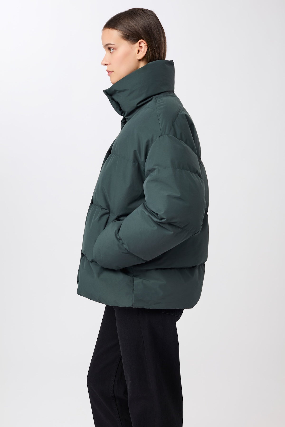 langerchen-gesteppte-jacke-aus-eco-daune-mit-stehkragen-kurze-jacke-in-fir image 3