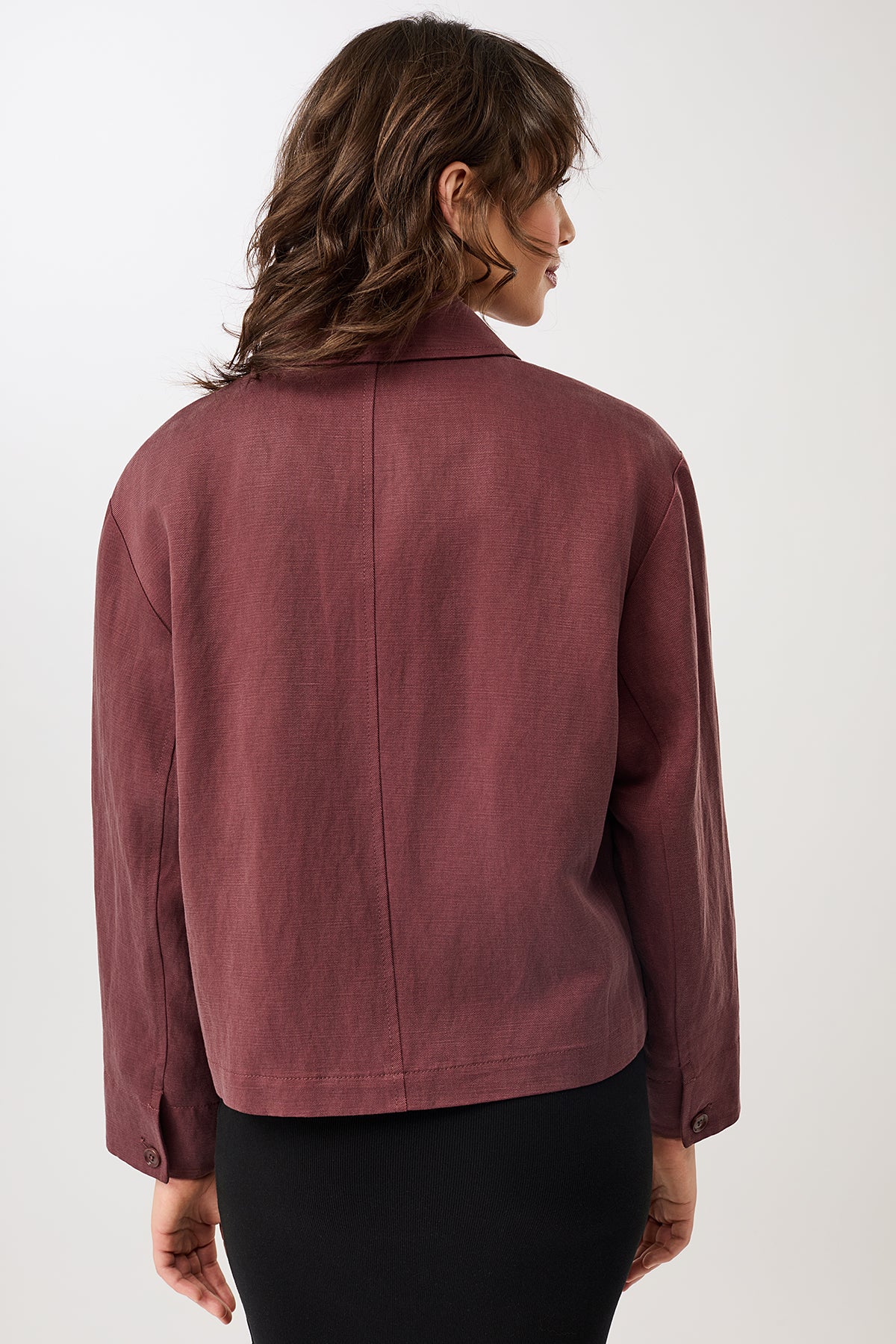 langerchen-kurze-jacke-aus-tencel-lyocell-kurzjacke-in-rubywood image 2