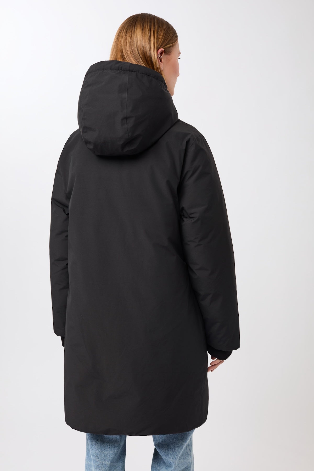 langerchen-lange-jacke-mit-kapuze-und-eco-daune-black-cn08 image 5