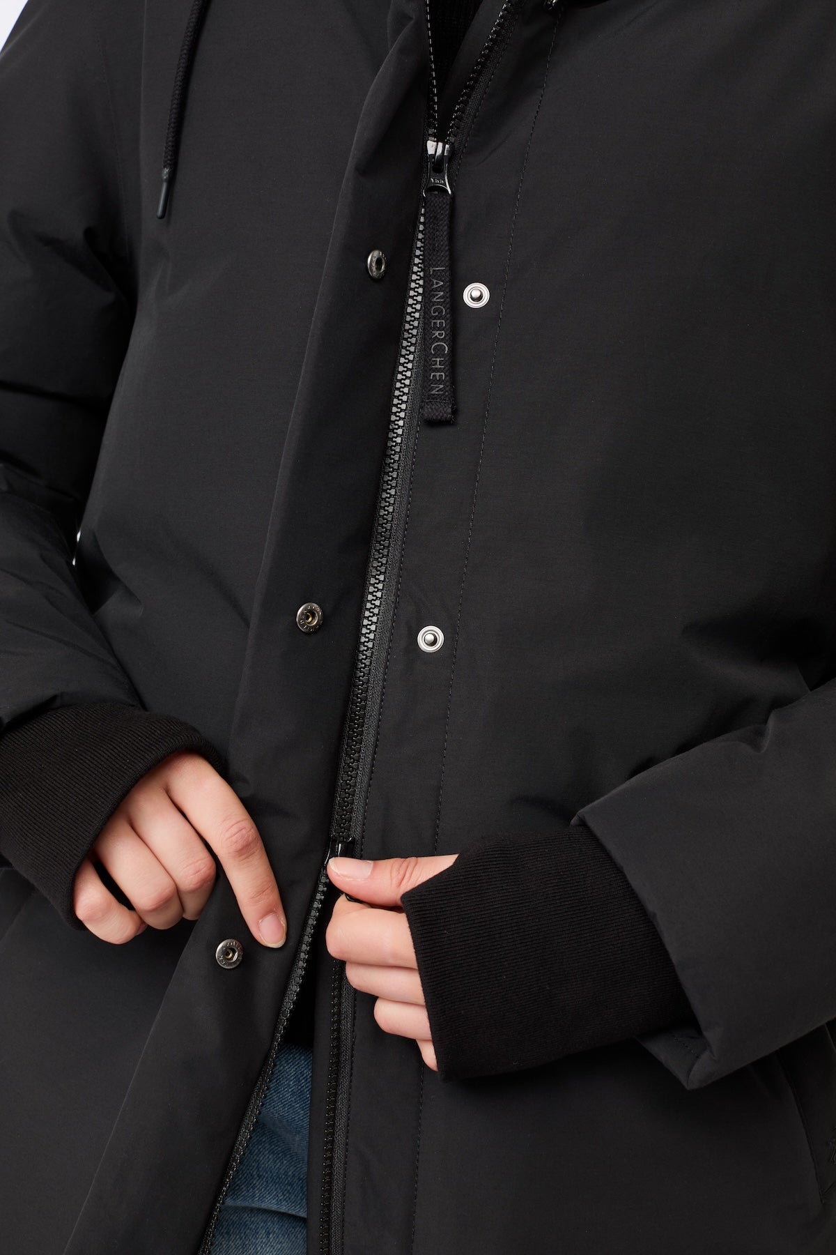langerchen-lange-jacke-mit-kapuze-und-eco-daune-black-cn08 image 7