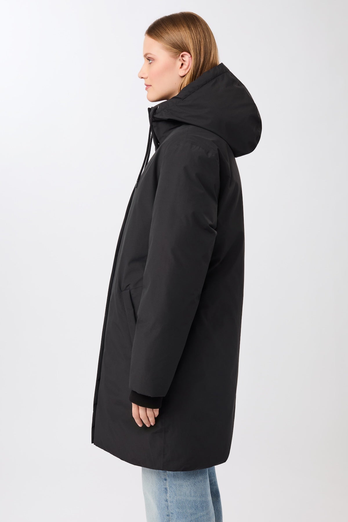 langerchen-lange-jacke-mit-kapuze-und-eco-daune-black-cn08 image 2