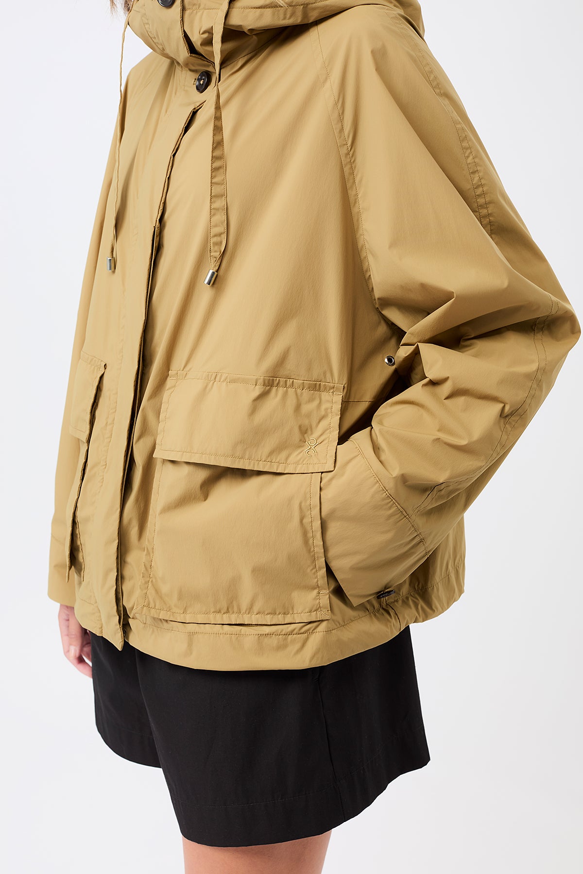 langerchen-kapuzenjacke-mit-gro-en-taschen-blouson-in-breeze image 4