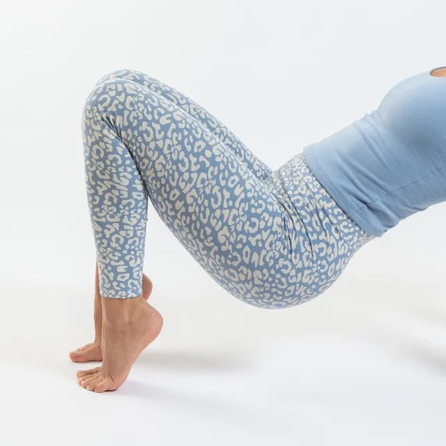or-basics-all-day-leoparden-leggings-stoneblue-damen-leggings-aus-bio-baumwolle image 1