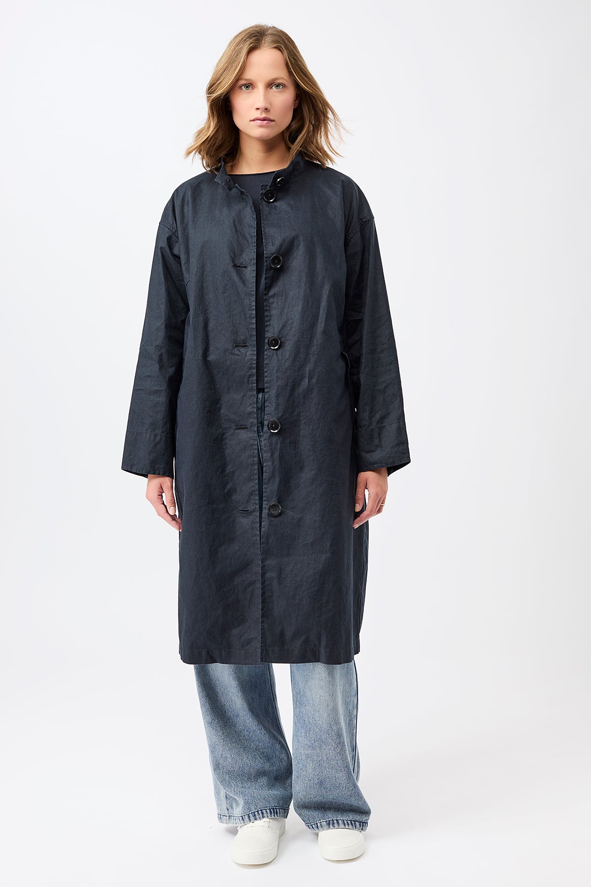 langerchen-langer-mantel-aus-leinen-mit-kn-pfen-navy image 7