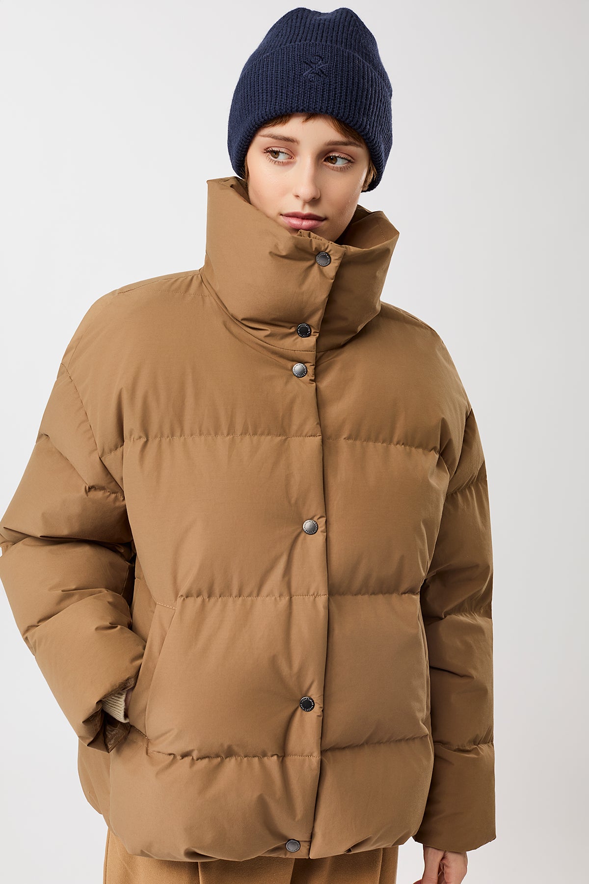 langerchen-gesteppte-jacke-aus-eco-daune-mit-stehkragen-oak image 5