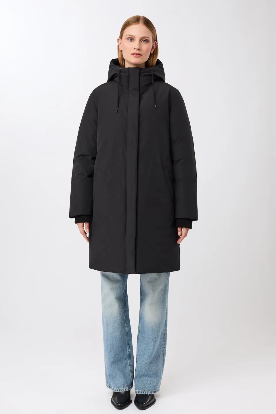 langerchen-lange-jacke-mit-kapuze-und-eco-daune-black-cn08 image 1