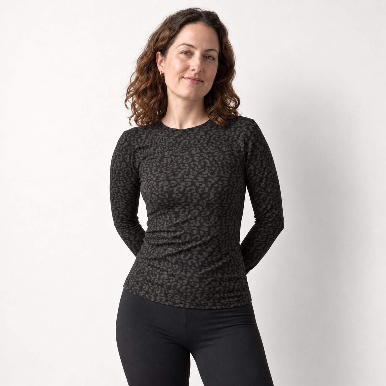 or-basics-snug-longsleeve-leo-black-bio-baumwolle-preorder image 8