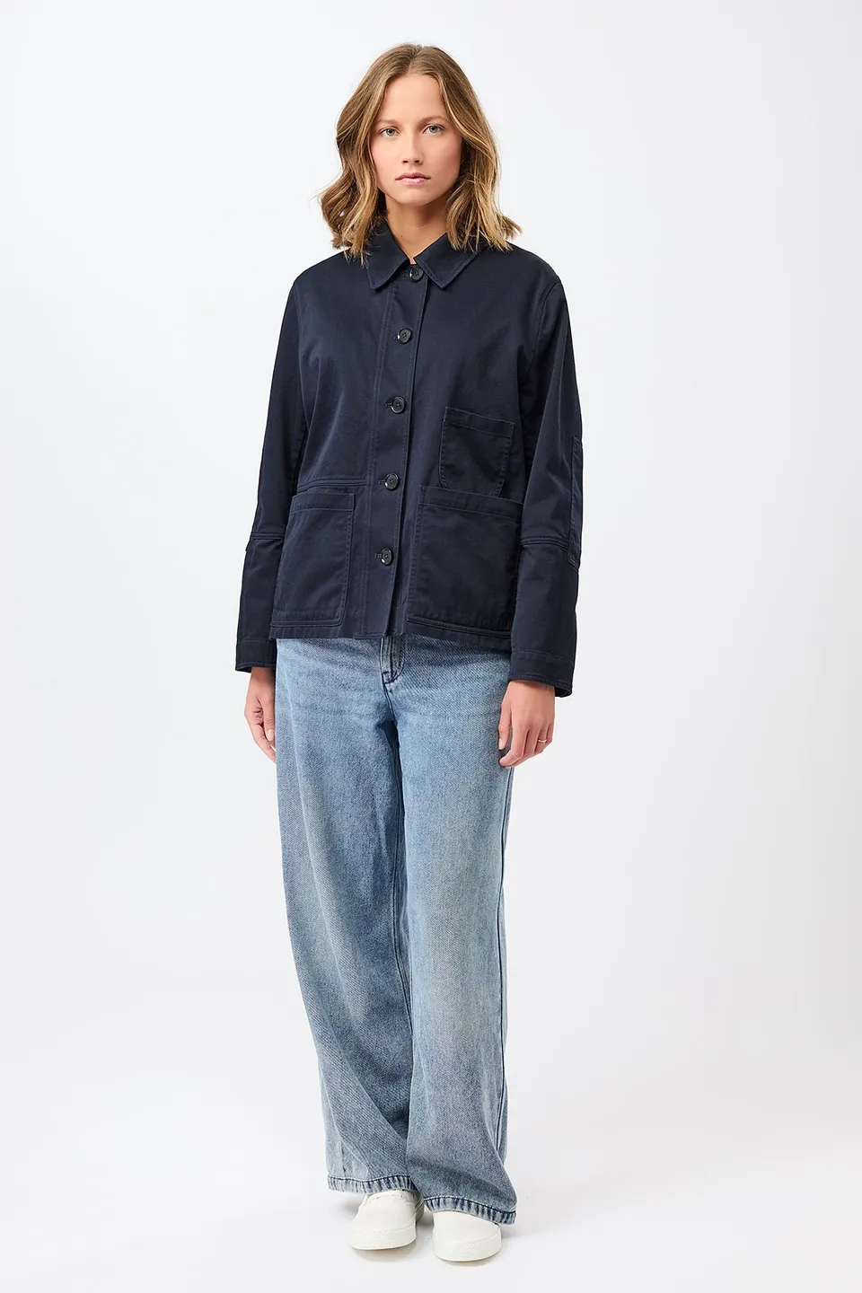 langerchen-kurze-jacke-mit-kn-pfen-navy image 1