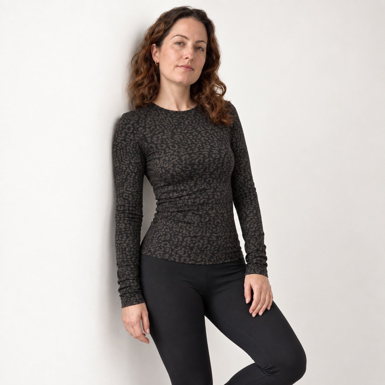 or-basics-snug-longsleeve-leo-black-bio-baumwolle-preorder image 5
