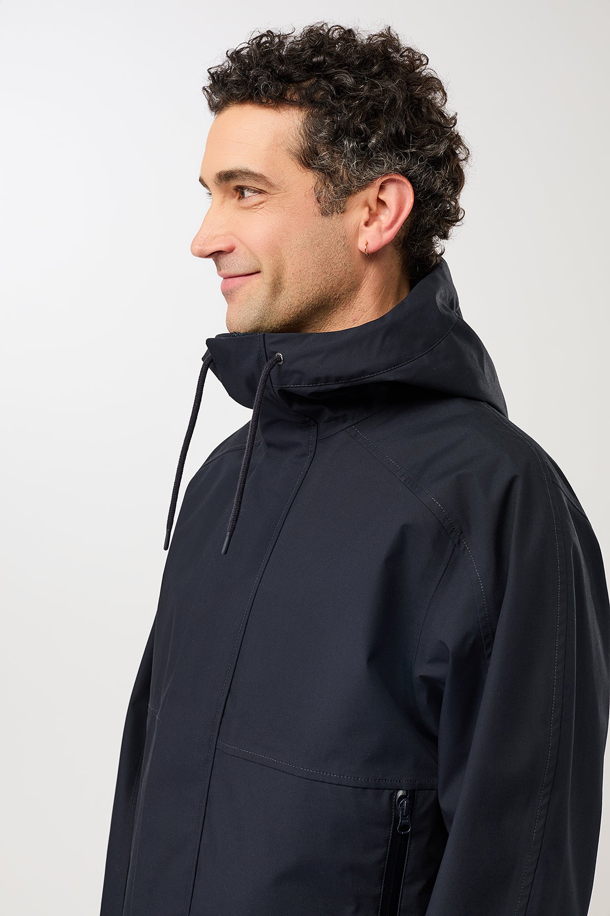 langerchen-kapuzenjacke-mit-verdeckter-knopfleiste-kurze-jacke-in-navy image 4