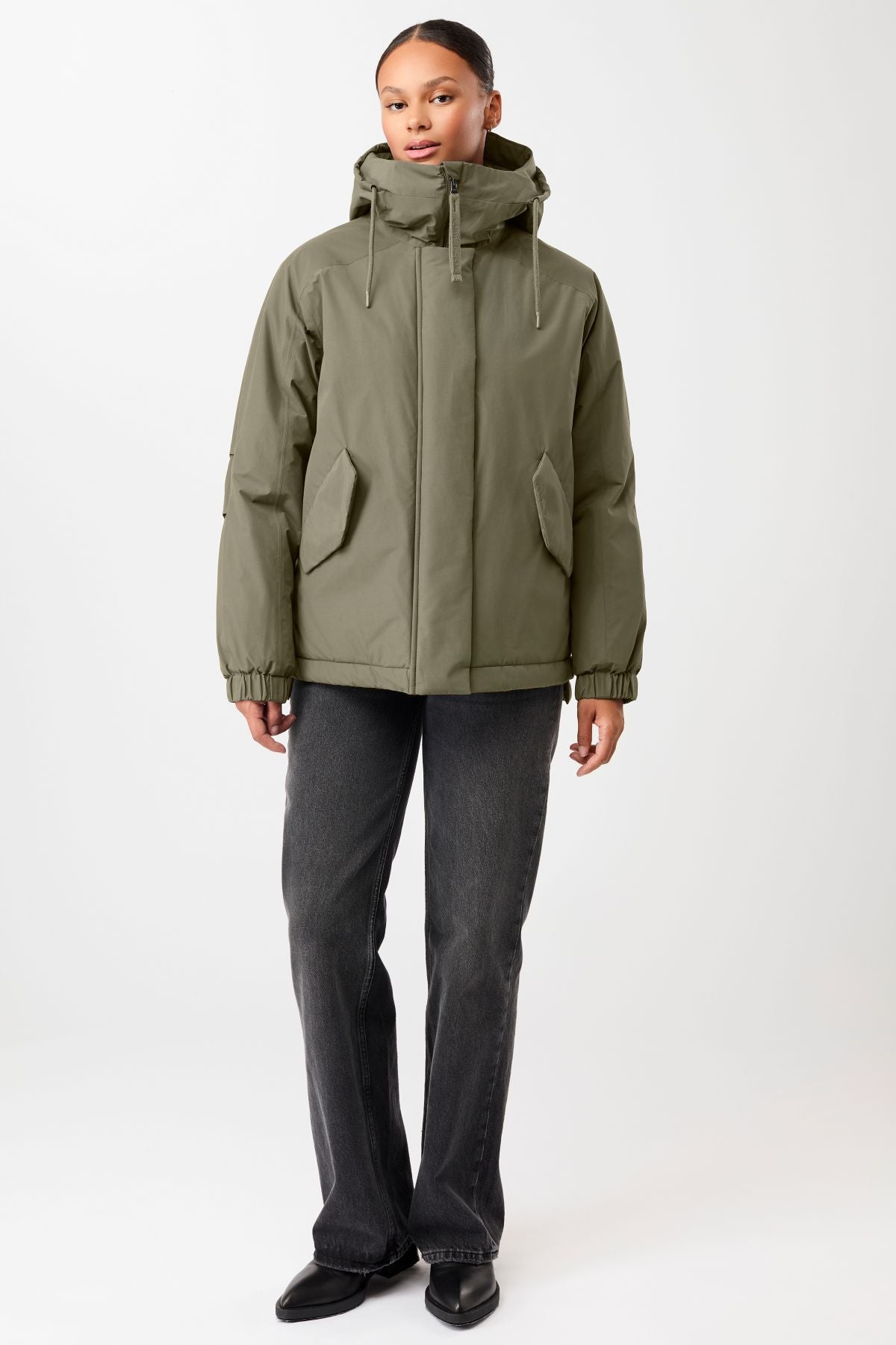 langerchen-wattierter-kurzparka-in-lockerem-volumen-sencha-parka-gr-n image 1