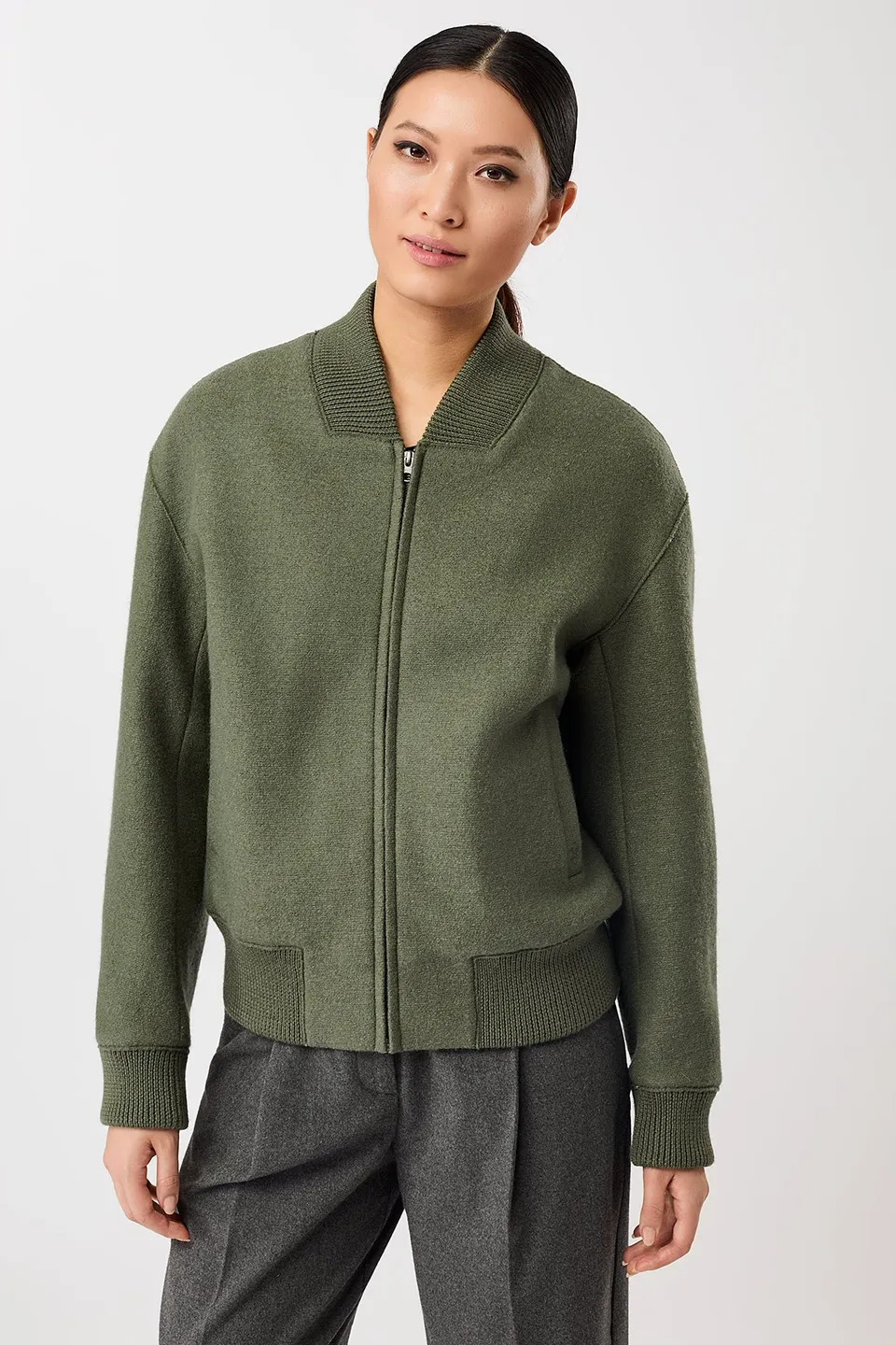 langerchen-90er-bomberjacke-sencha-gr-n-aus-bio-wollwalk image 1