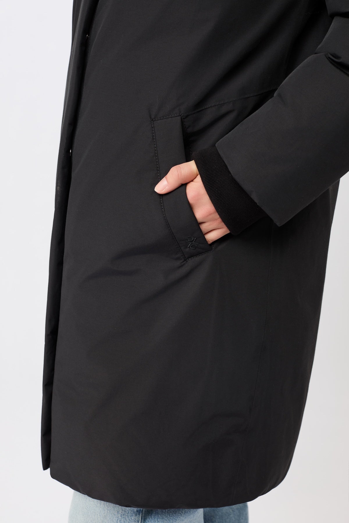langerchen-lange-jacke-mit-kapuze-und-eco-daune-black-cn08 image 3