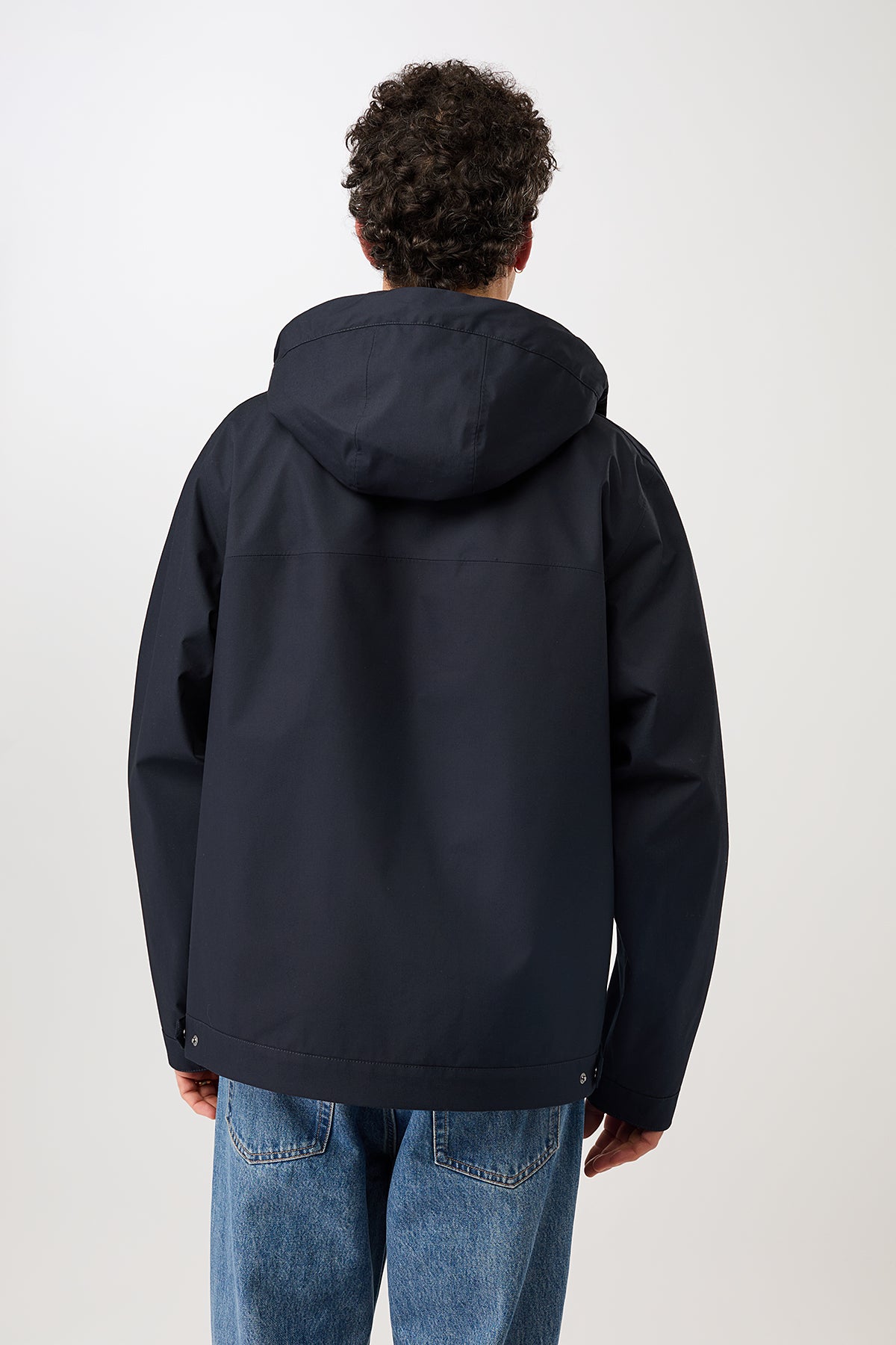 langerchen-kapuzenjacke-mit-verdeckter-knopfleiste-kurze-jacke-in-navy image 3
