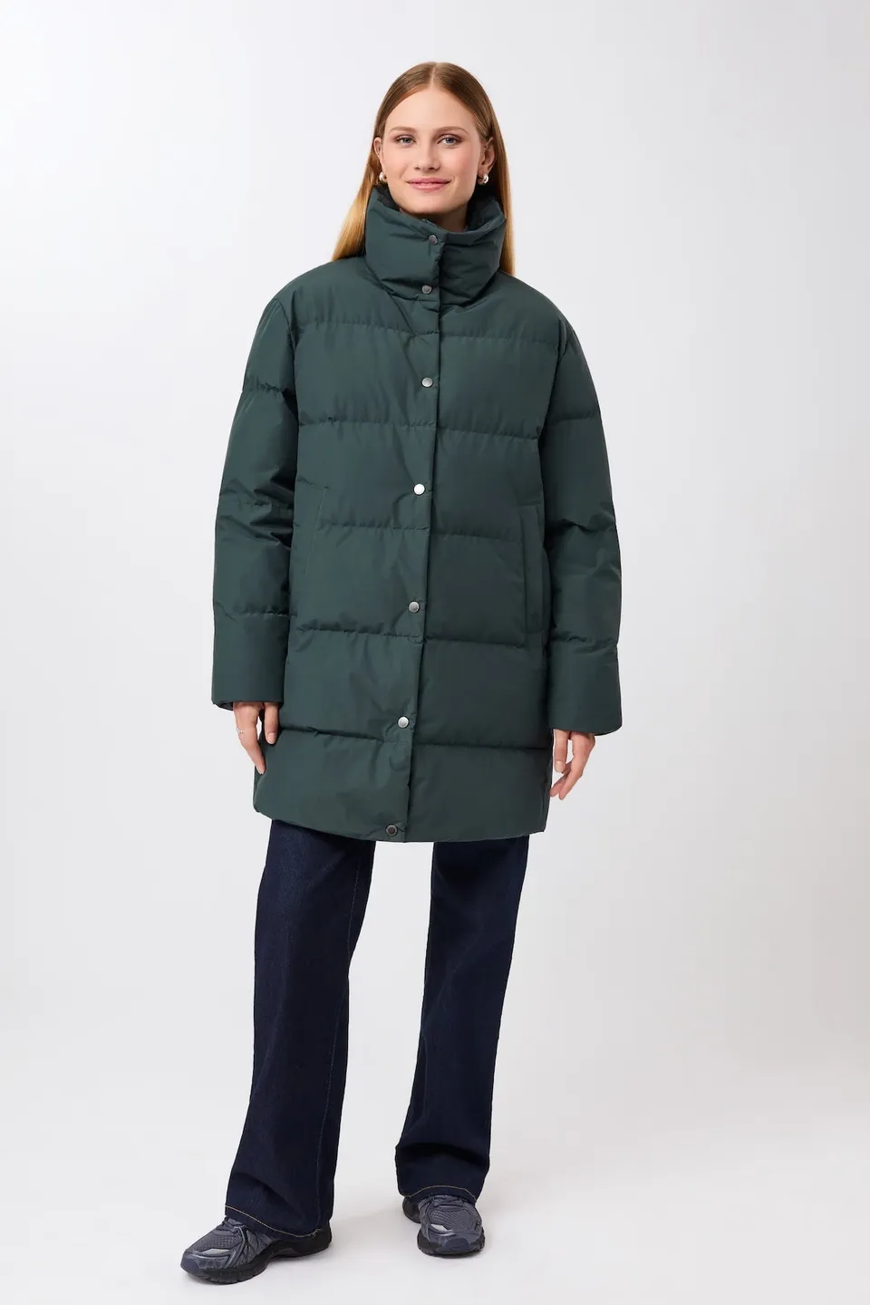 langerchen-jacke-mit-stehkragen-aus-eco-daune-cn08-kurzjacke-in-fir-gr-n image 1