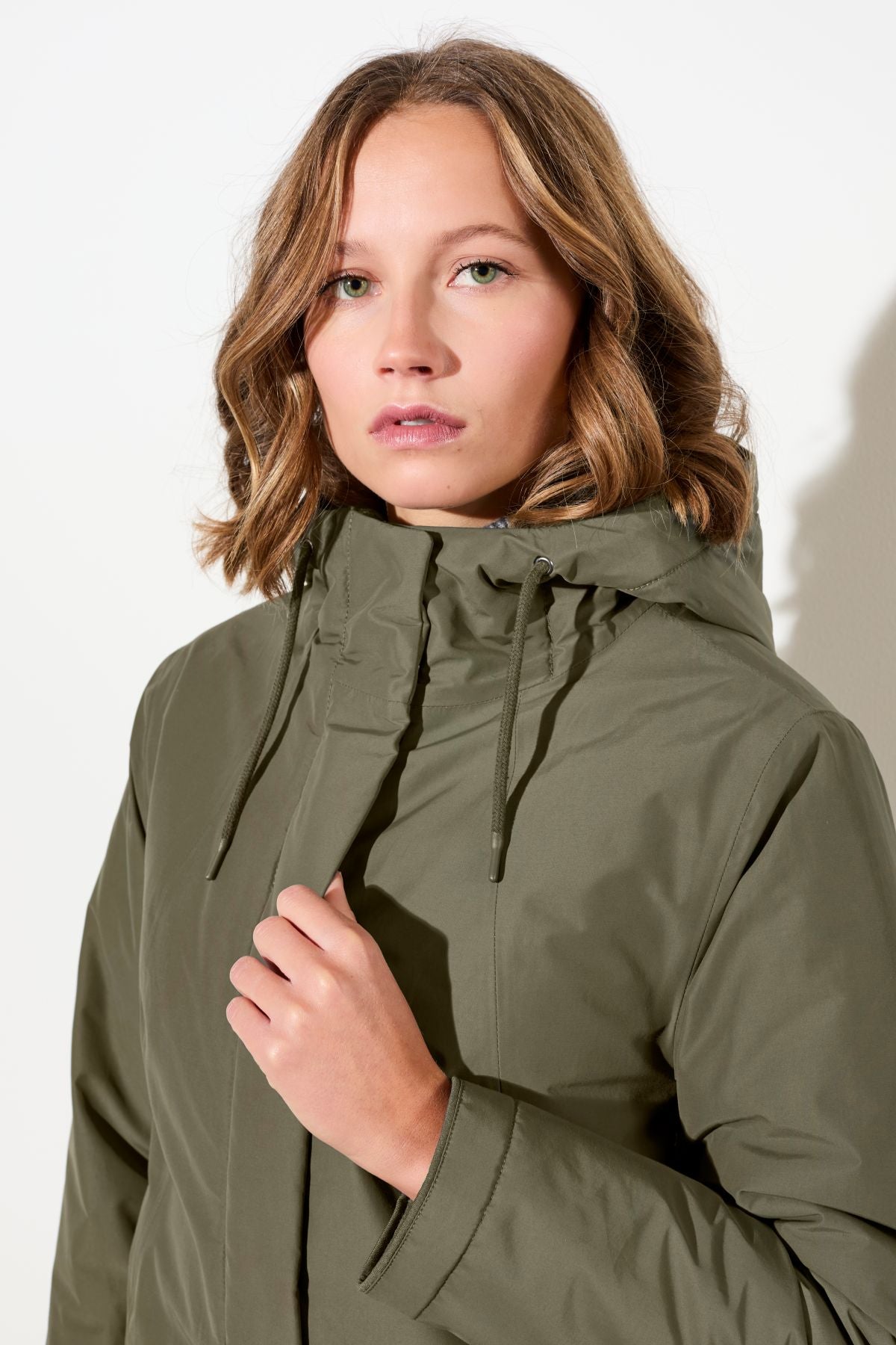 langerchen-wattierter-parka-leicht-tailliert-sencha-gr-n image 6