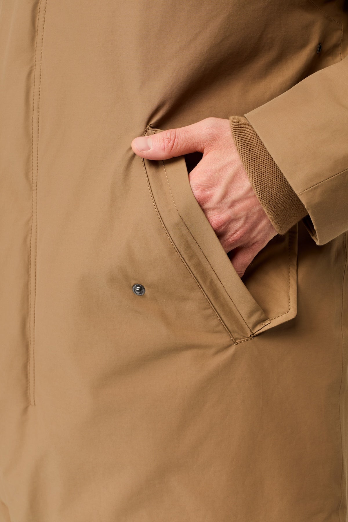 langerchen-parka-aus-eco-daune-mit-kapuze-oak image 3