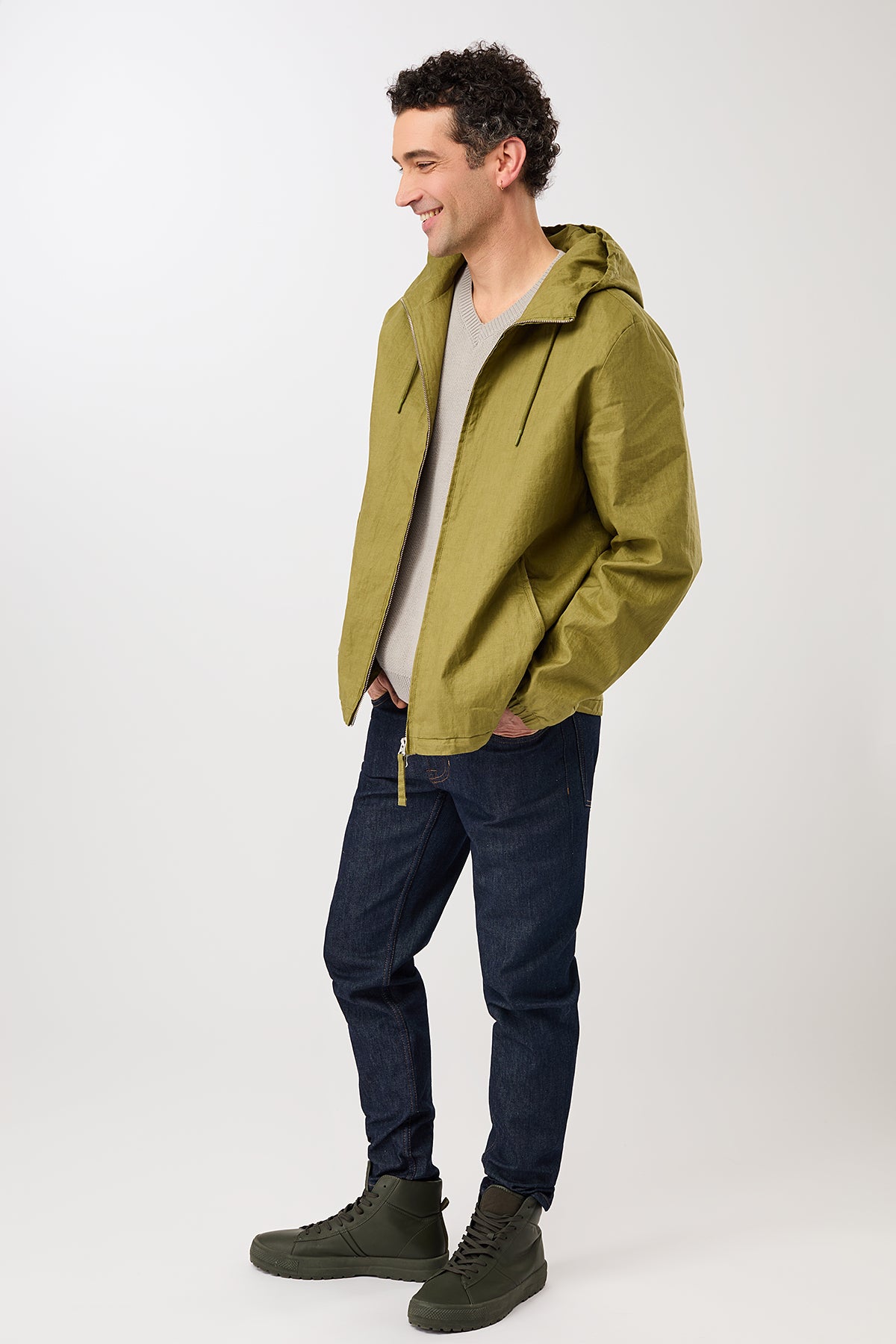 langerchen-kurze-regenjacke-aus-beschichtetem-leinen-green-olive image 1