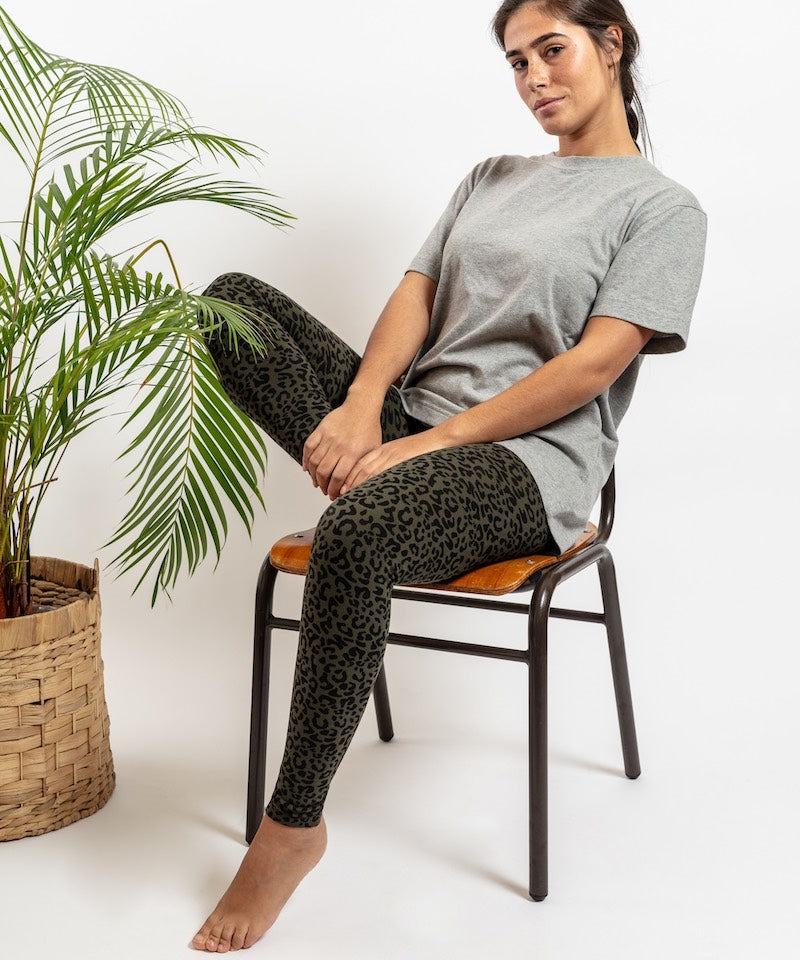or-basics-all-day-leopard-print-leggings-moss-bio-baumwolle image 5