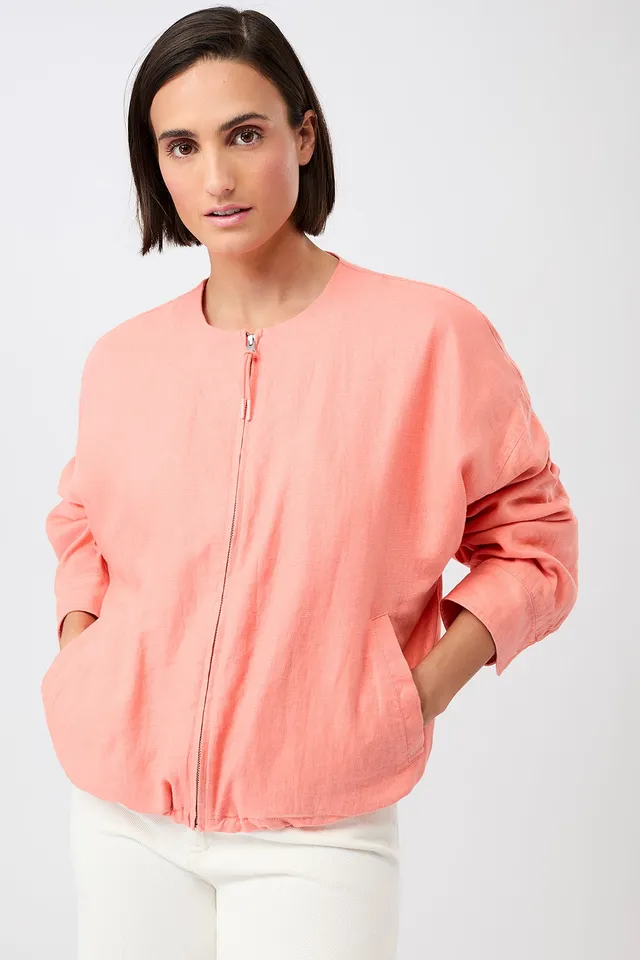 langerchen-rundhals-bomberjacke-mit-leistentasche-frangipani-all-linen image 1