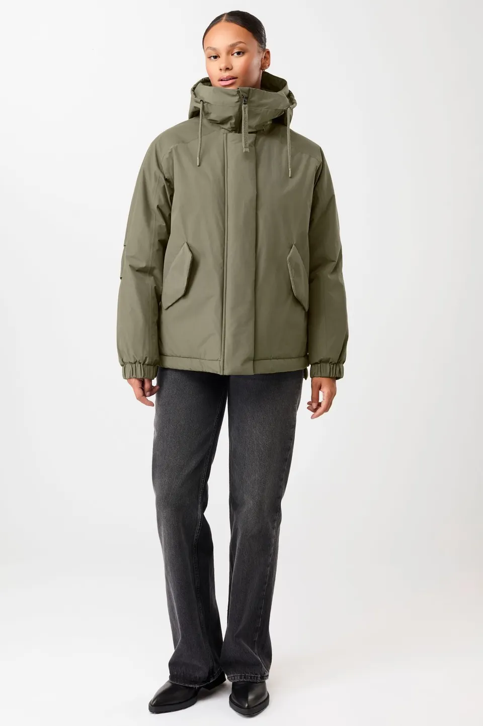 langerchen-wattierter-kurzparka-in-lockerem-volumen-sencha-parka-gr-n image 1