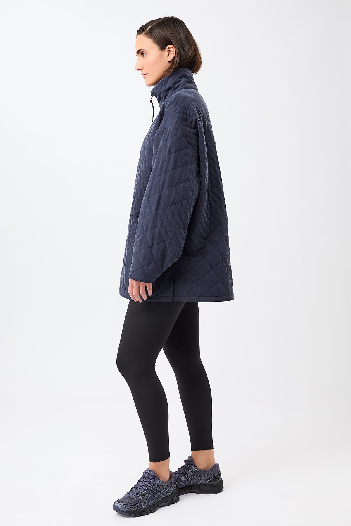 langerchen-gesteppte-jacke-aus-tencel-mit-stehkragen-navy image 2