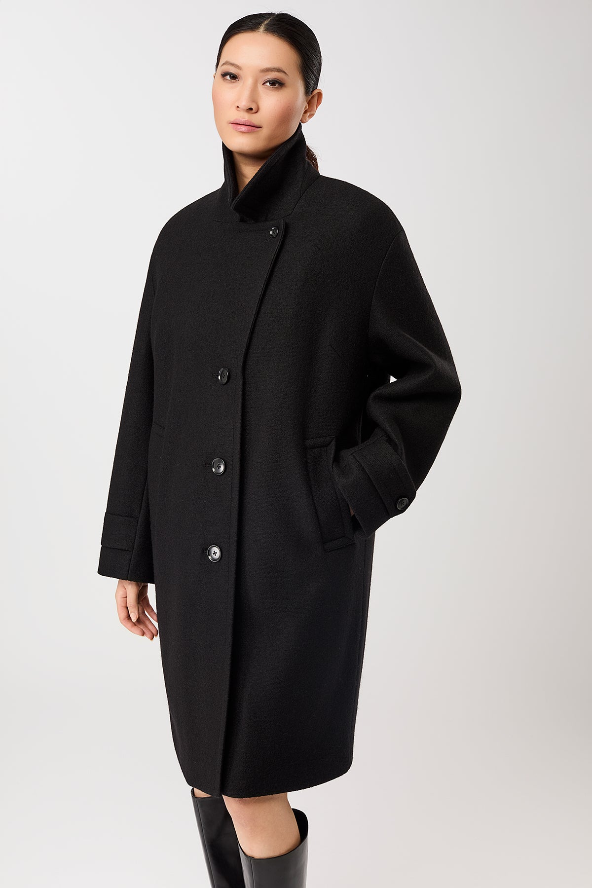 langerchen-kurzer-mantel-mit-revers-black image 4