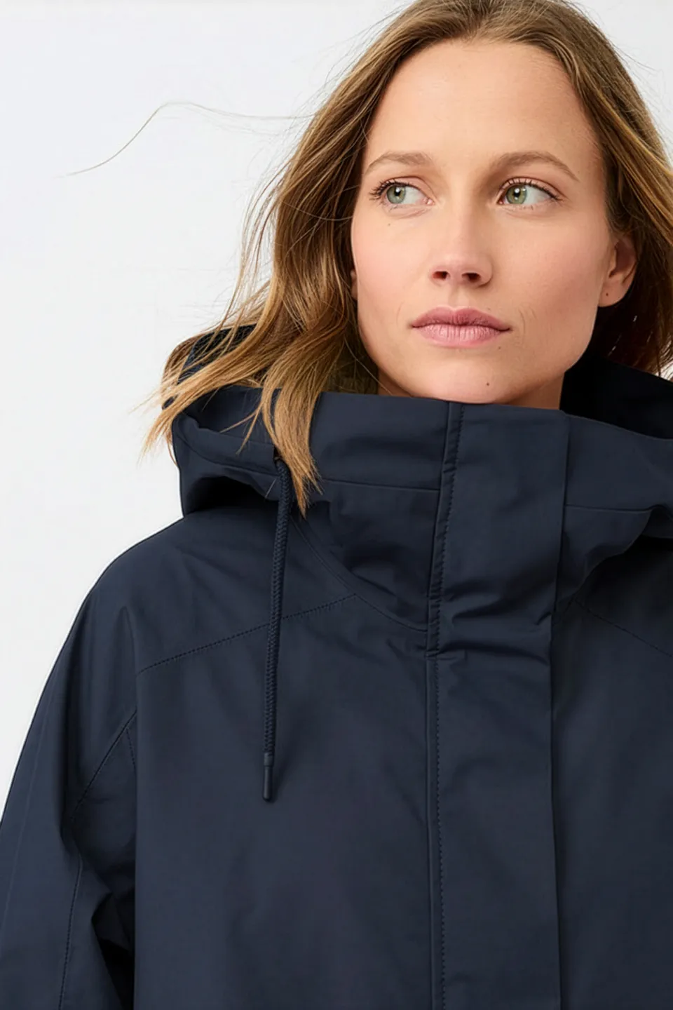 langerchen-cs09-kapuzenjacke-mit-falten-am-arm-navy image 1