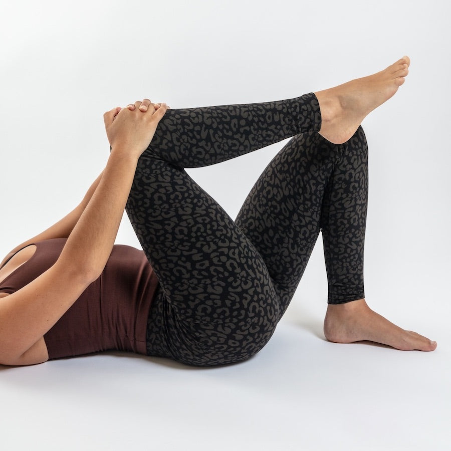 or-basics-imperfectly-perfect-all-day-leo-leggings-schwarz-bio-baumwolle image 7