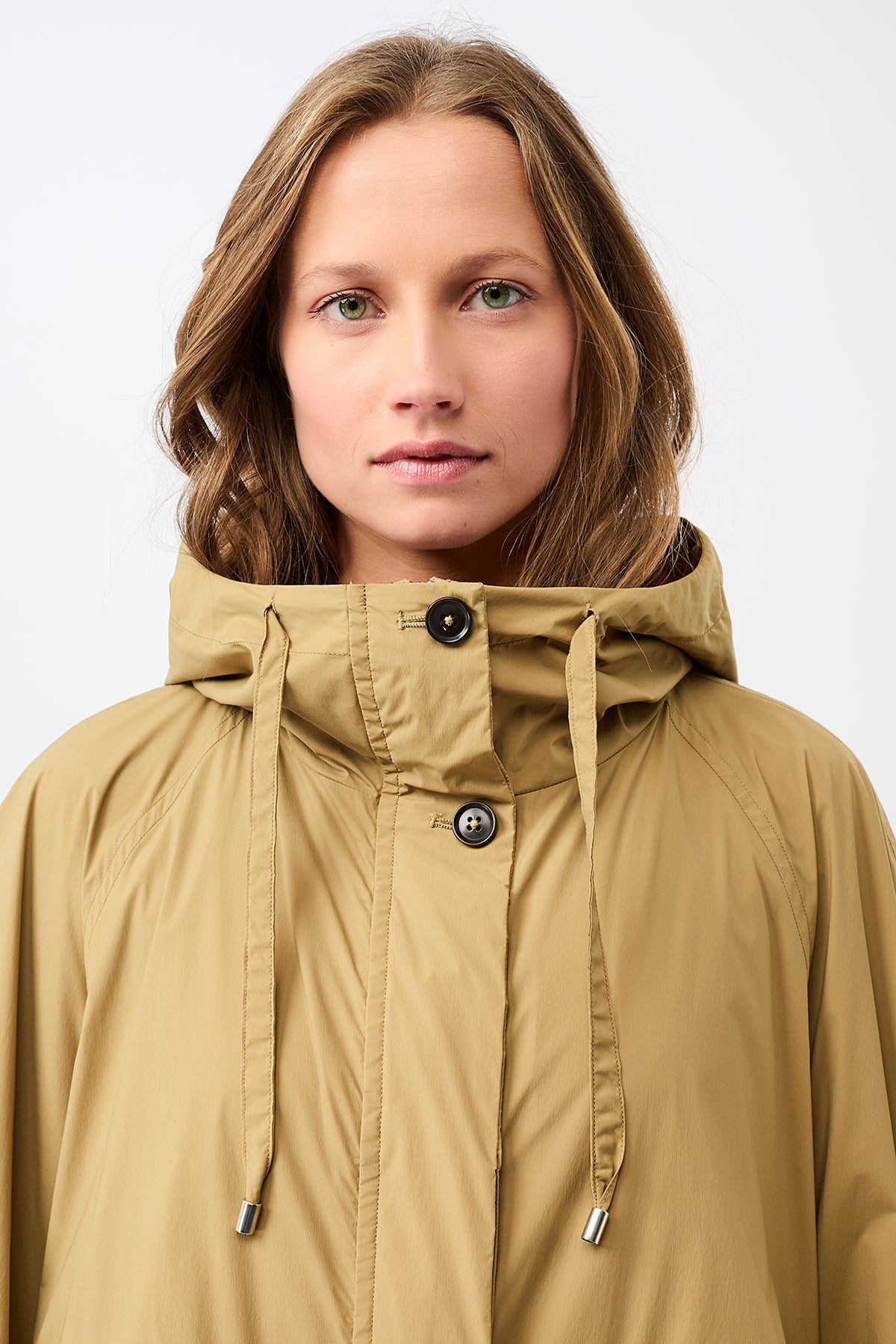 langerchen-kapuzenjacke-mit-gro-en-taschen-blouson-in-breeze image 6