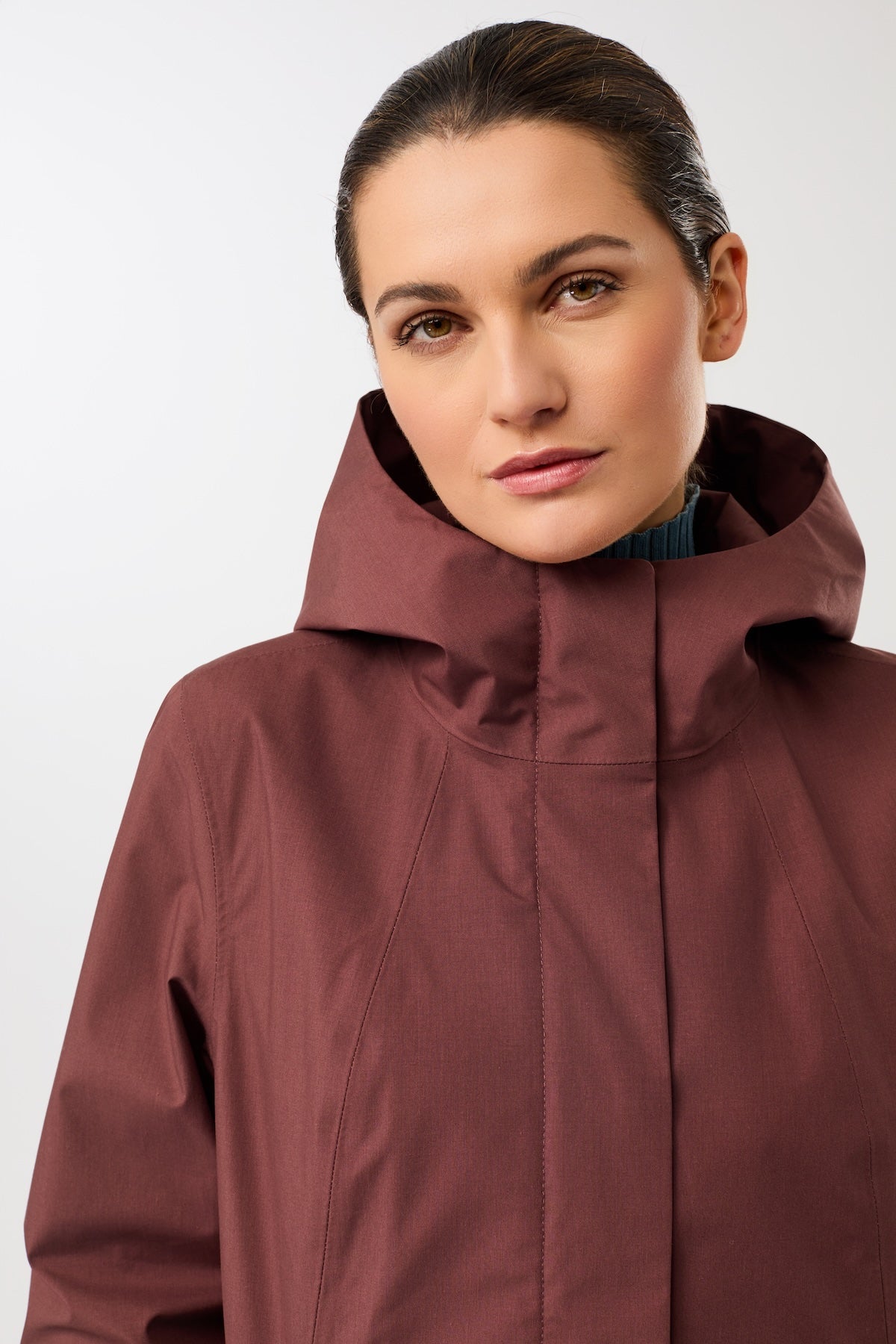 langerchen-schmaler-regenparka-mit-verdecktem-rei-verschluss-rubywood image 2