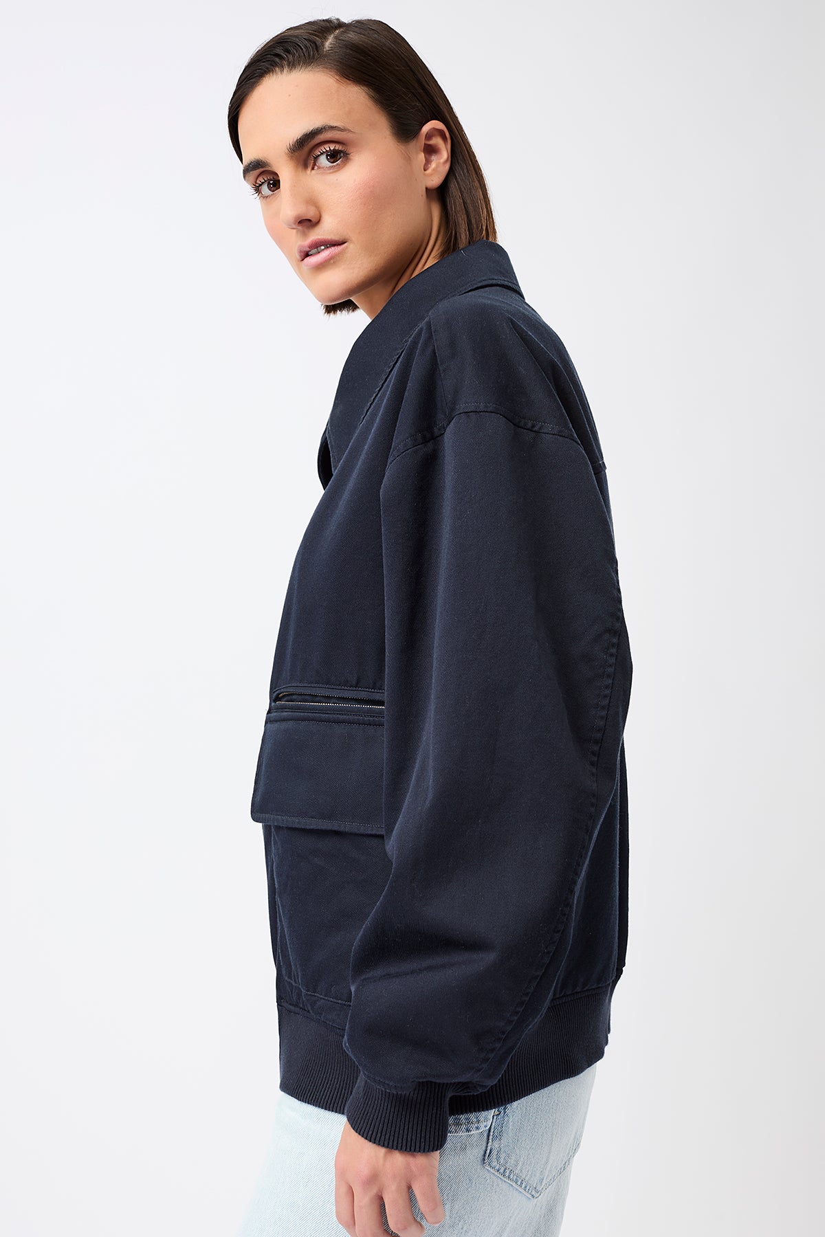 langerchen-blousonjacke-mit-gro-en-taschen-navy-bomber-dunkelblau image 2