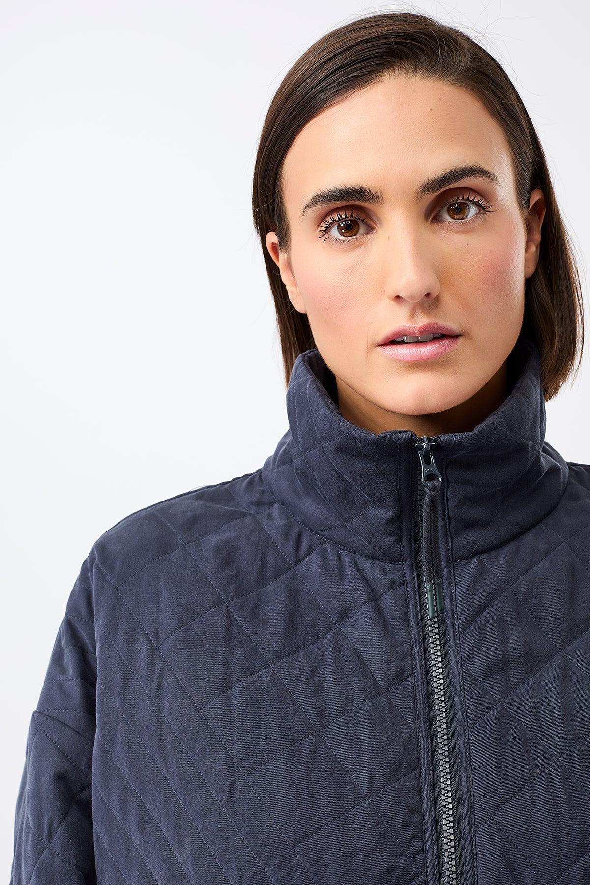 langerchen-gesteppte-jacke-aus-tencel-mit-stehkragen-navy image 5