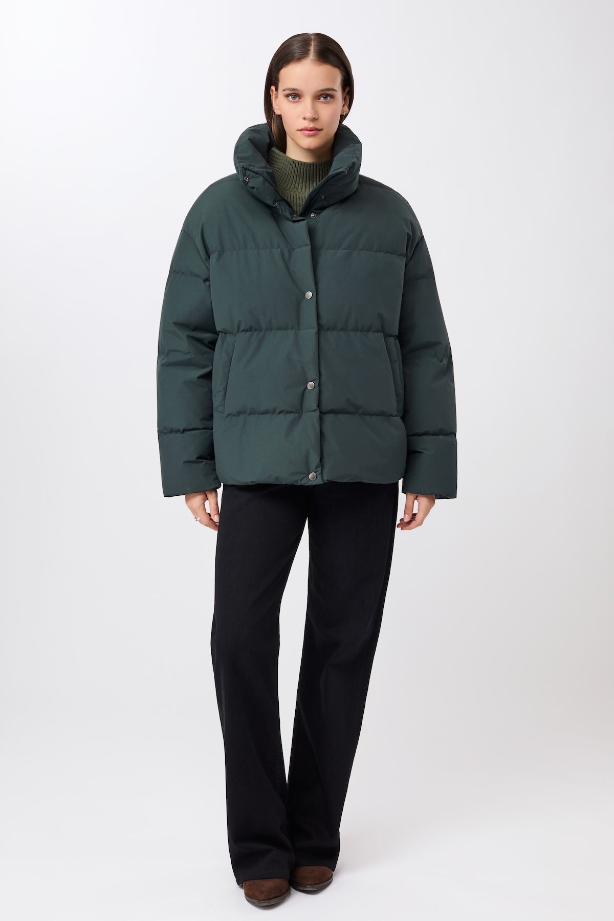 langerchen-gesteppte-jacke-aus-eco-daune-mit-stehkragen-kurze-jacke-in-fir image 1