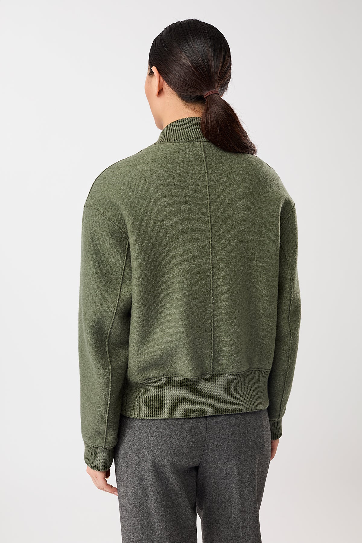 langerchen-90er-bomberjacke-sencha-gr-n-aus-bio-wollwalk image 2
