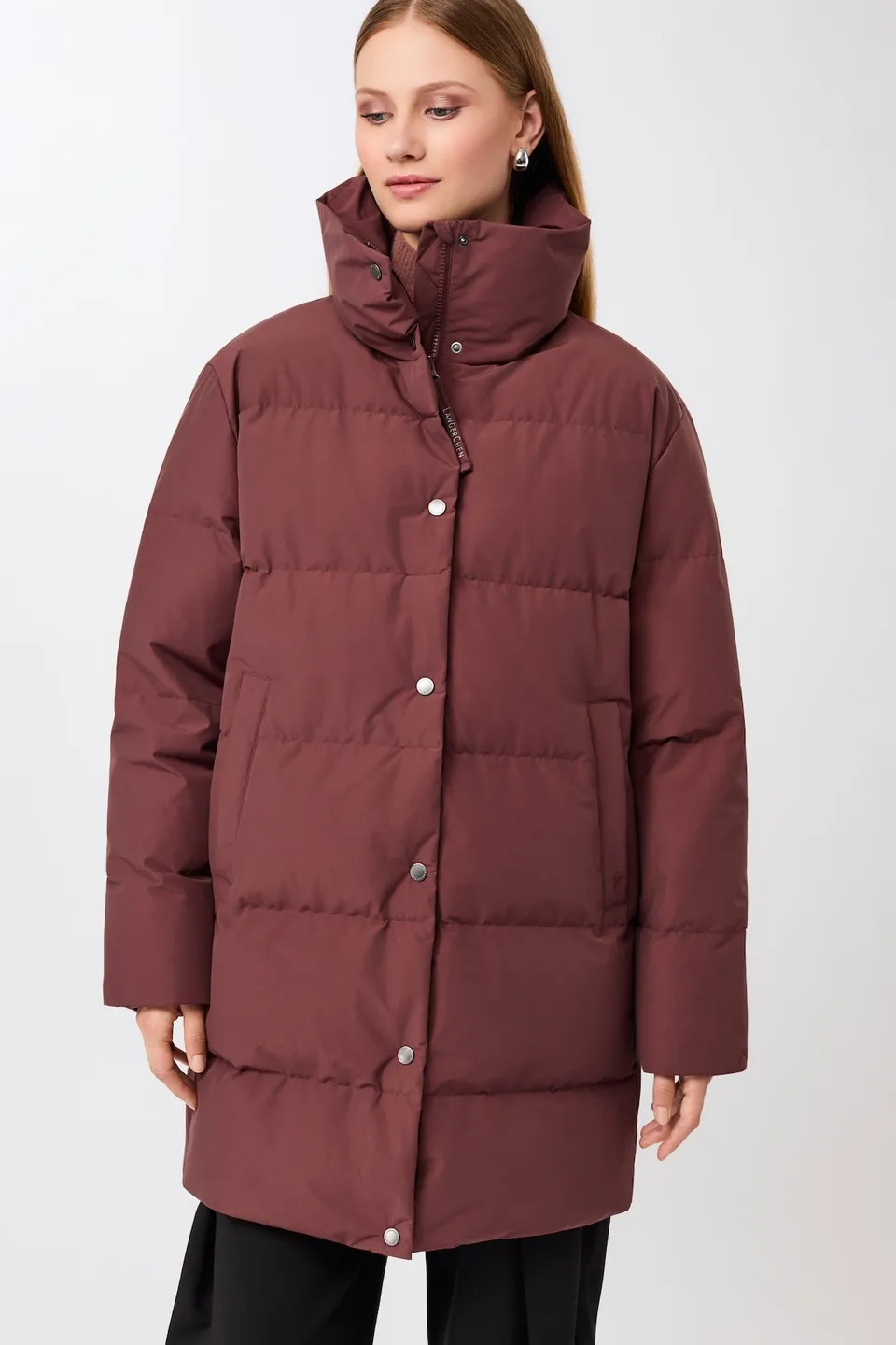 langerchen-jacke-mit-stehkragen-aus-eco-daune-burgundy image 1